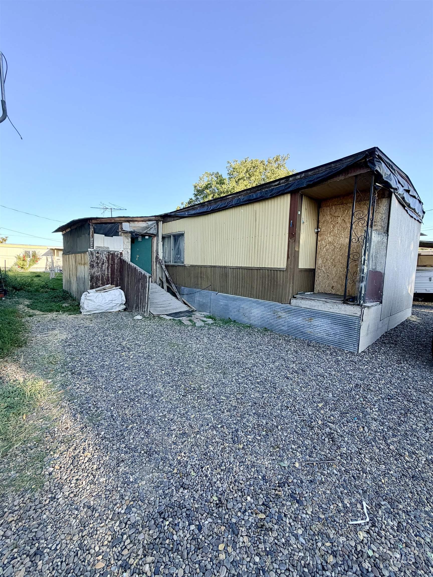 143 5th St Trlr 7 Property Photo 1