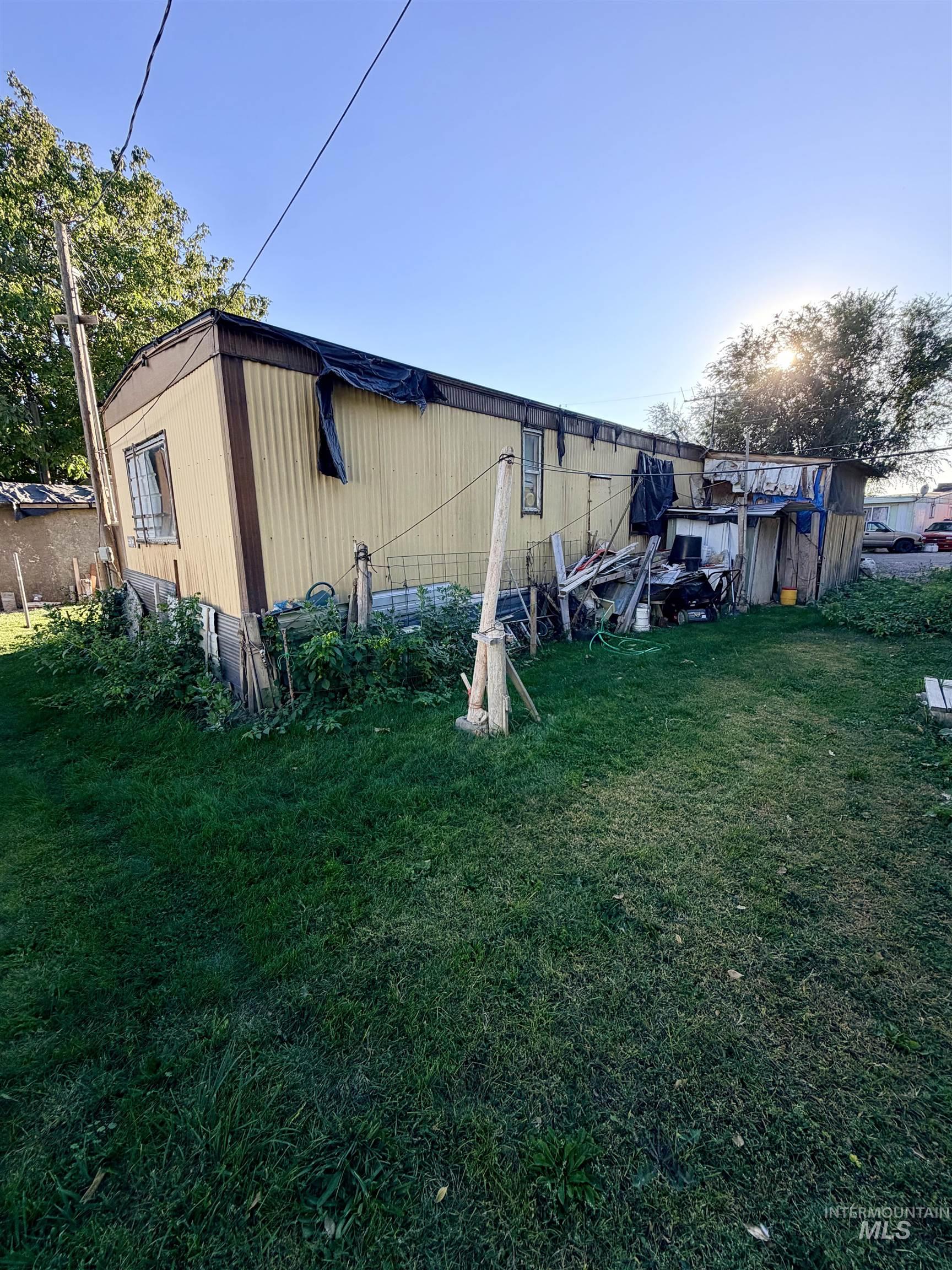 143 5th St Trlr 7 Property Photo 2