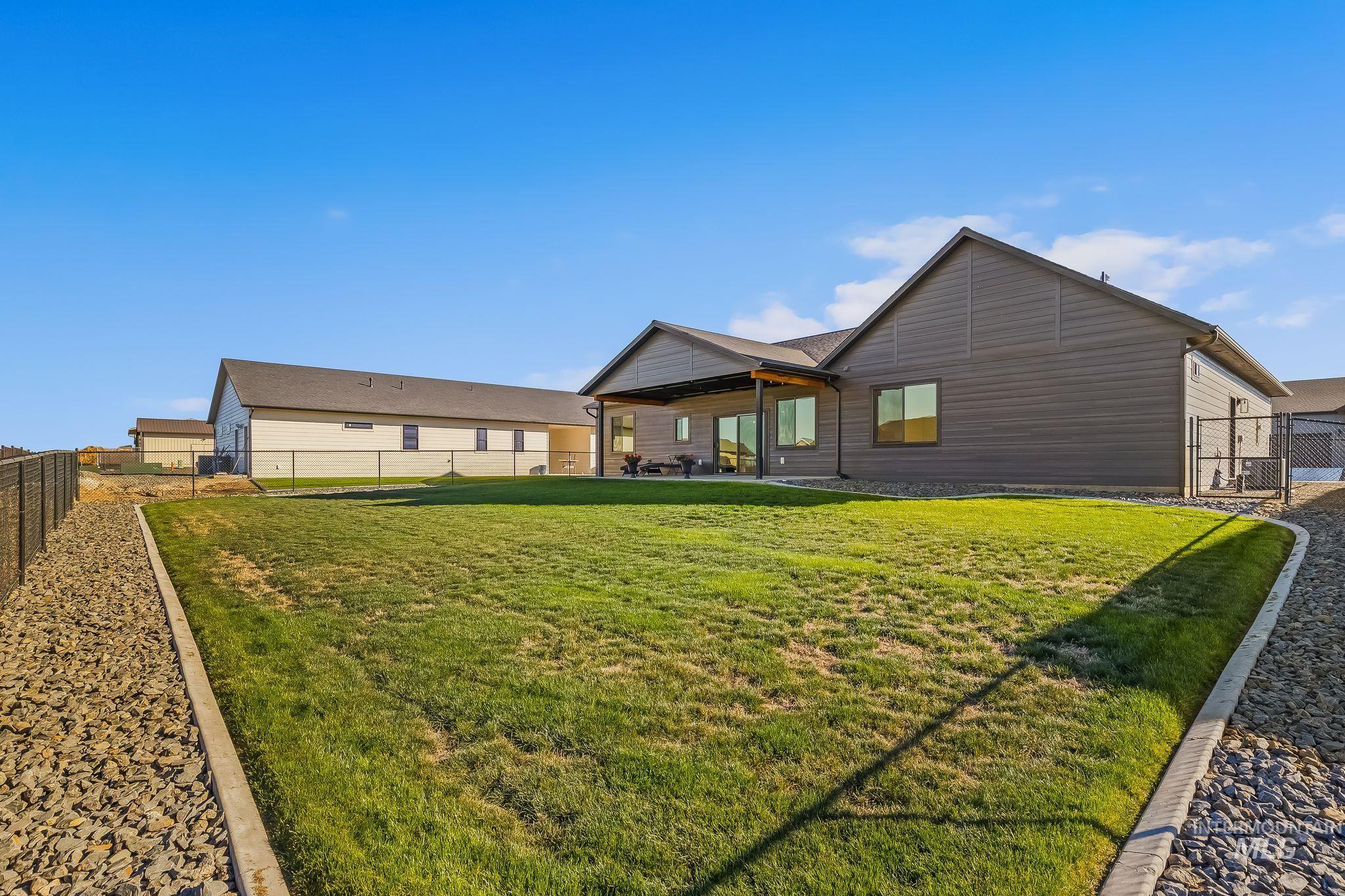 2243 Powers Drive Property Photo 2