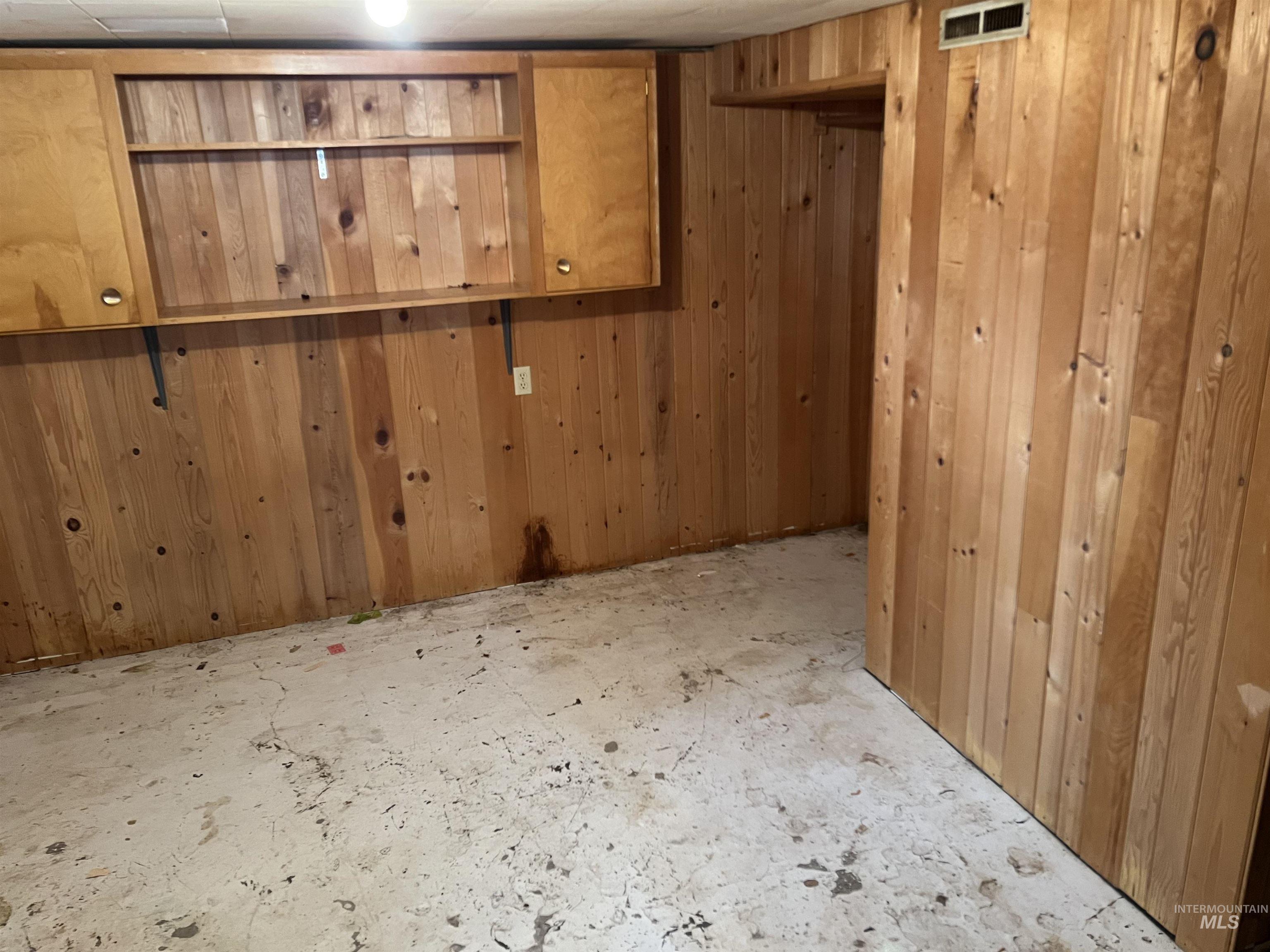 712 Park Ave Property Photo 11