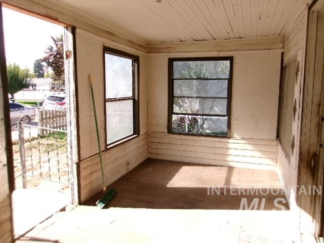 510 E 3rd St Property Photo 42