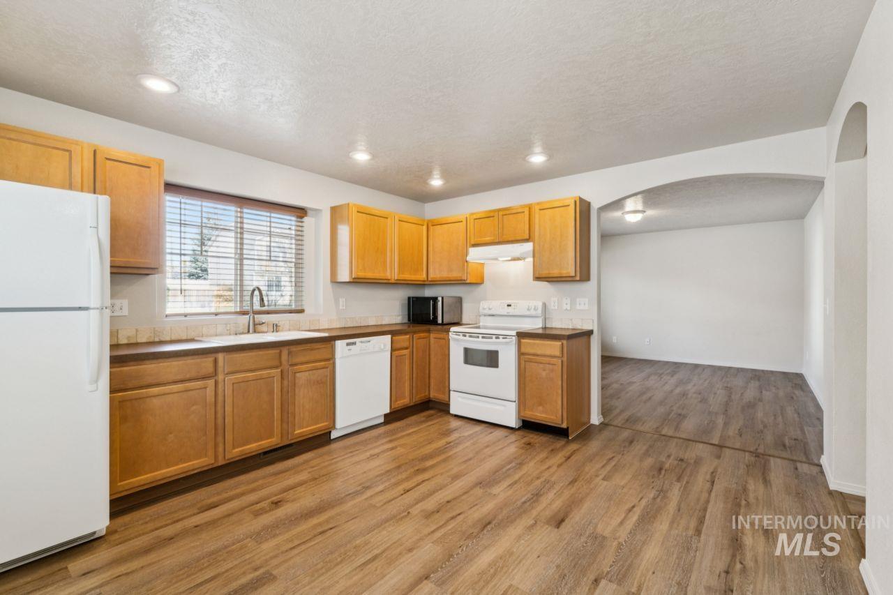 8215 W Grubstake Property Photo 14