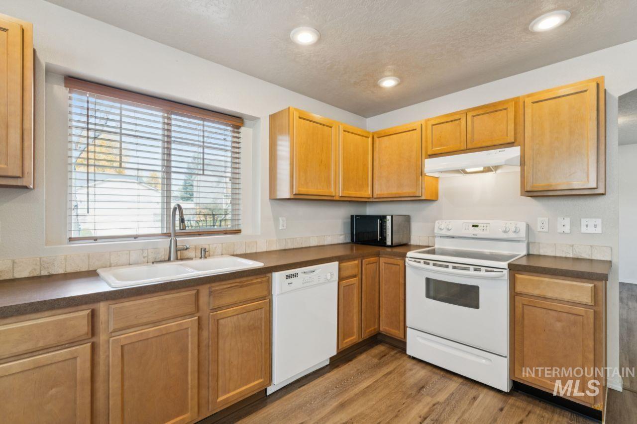8215 W Grubstake Property Photo 15