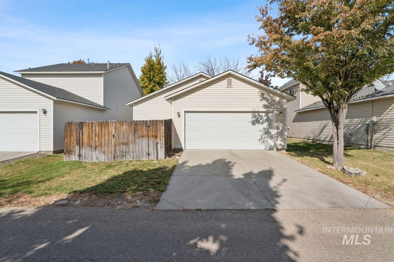 8215 W Grubstake Property Photo 35