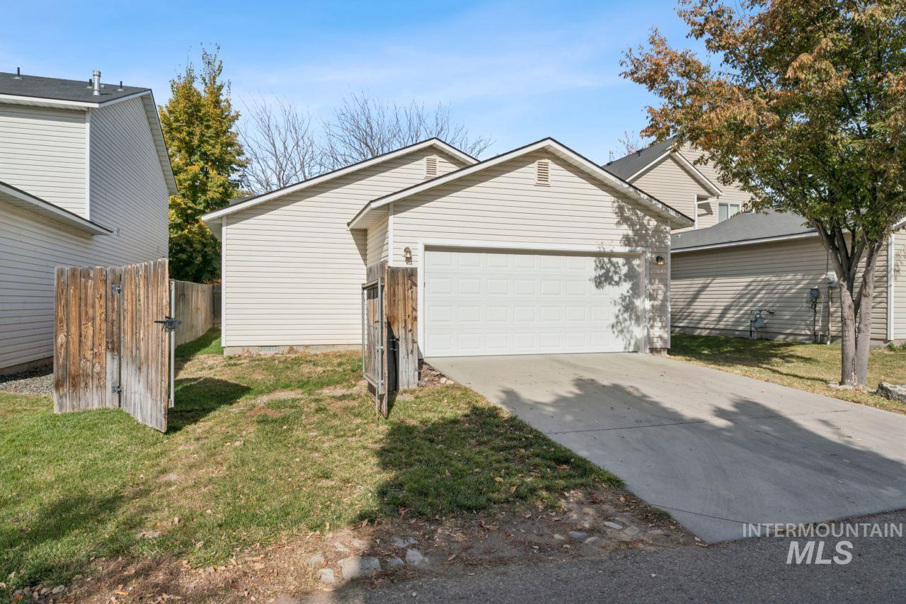 8215 W Grubstake Property Photo 36