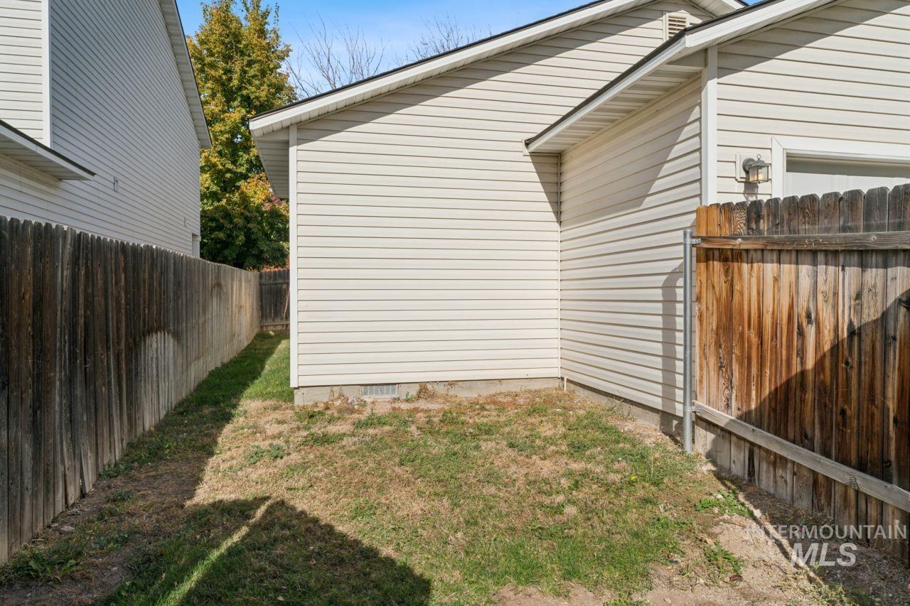 8215 W Grubstake Property Photo 37