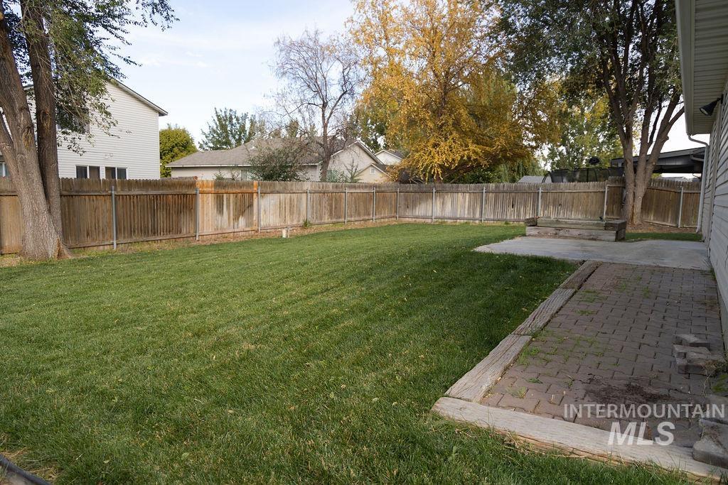 3510 E Downs Property Photo 7