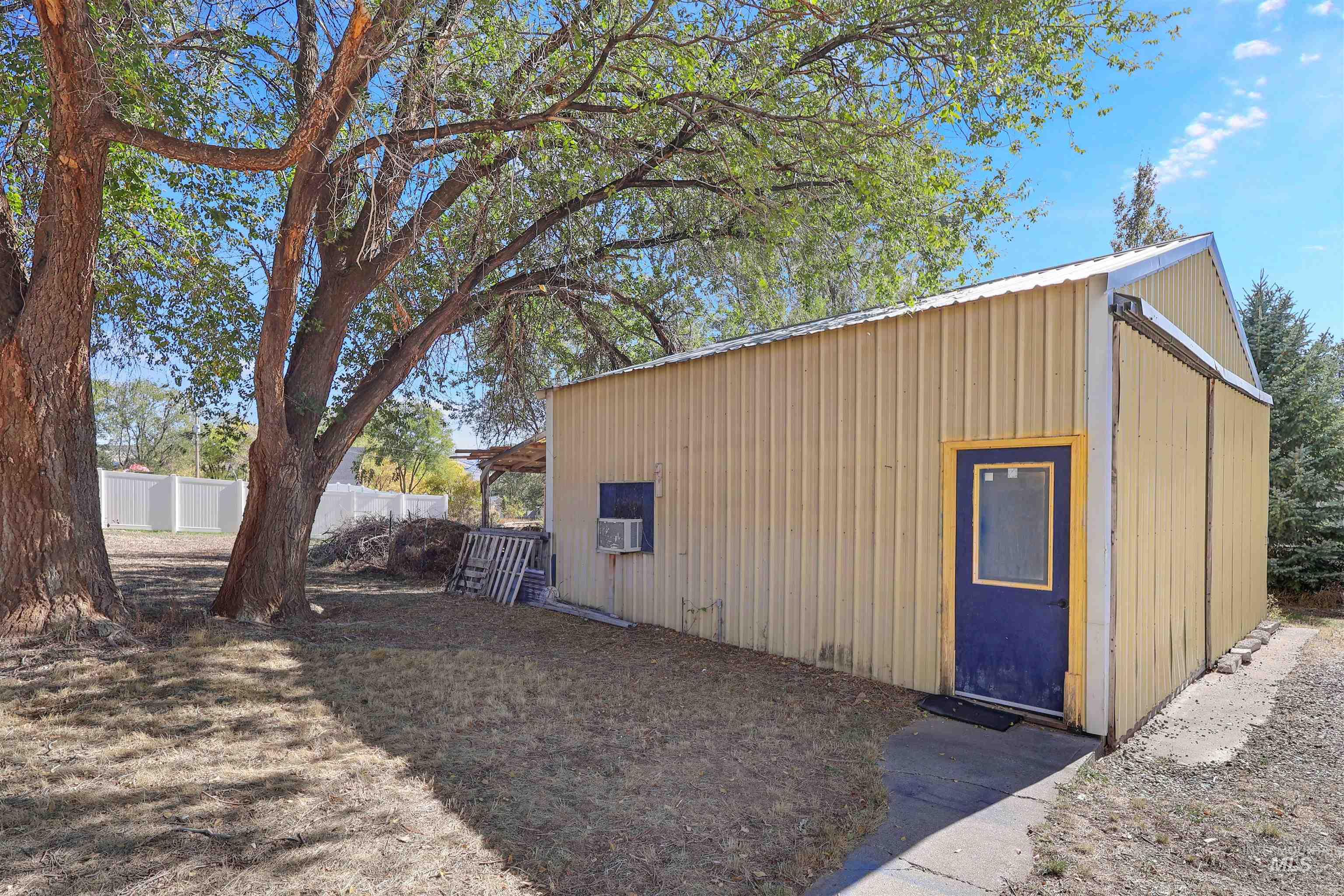 224 N Main St. Property Photo 31