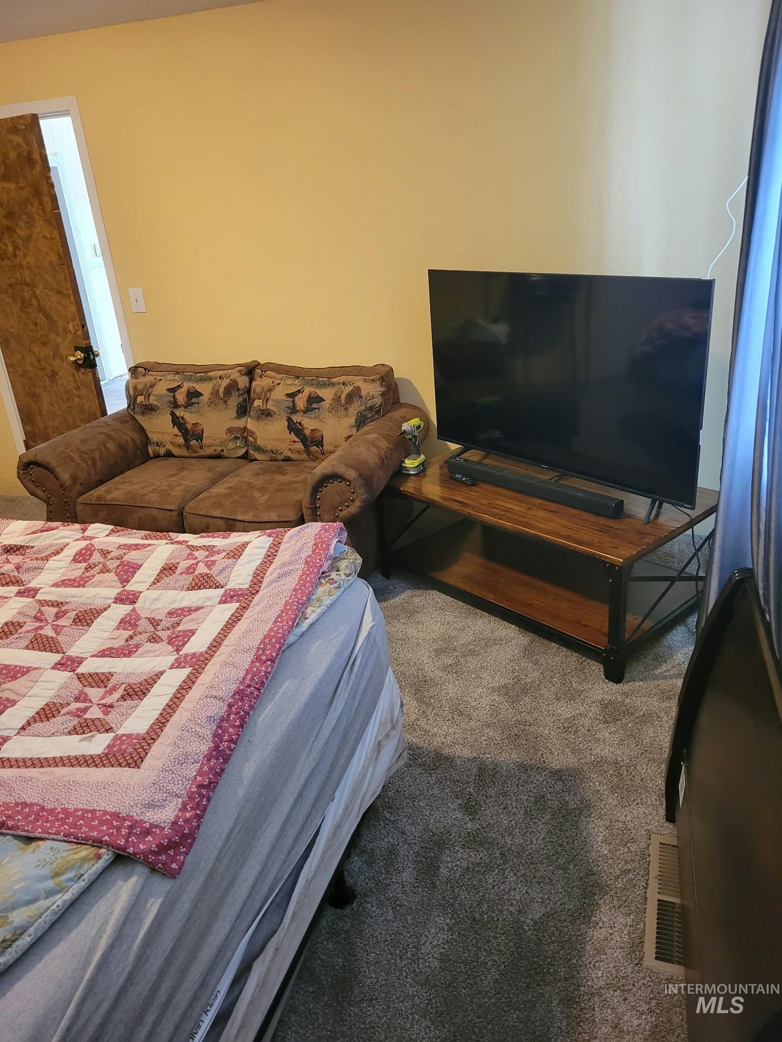 1130 20th Avenue Property Photo 11