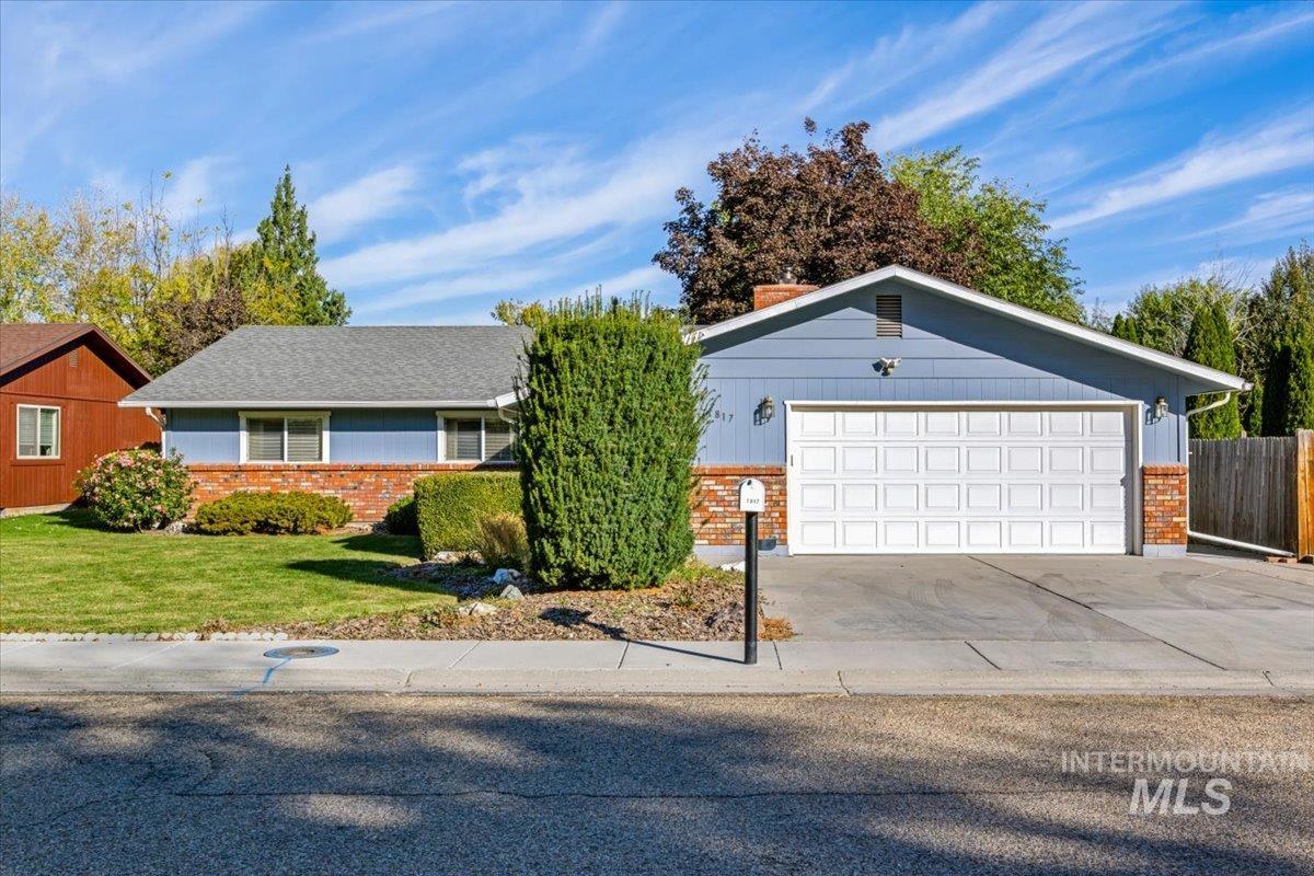 1817 Alder St Property Photo 1