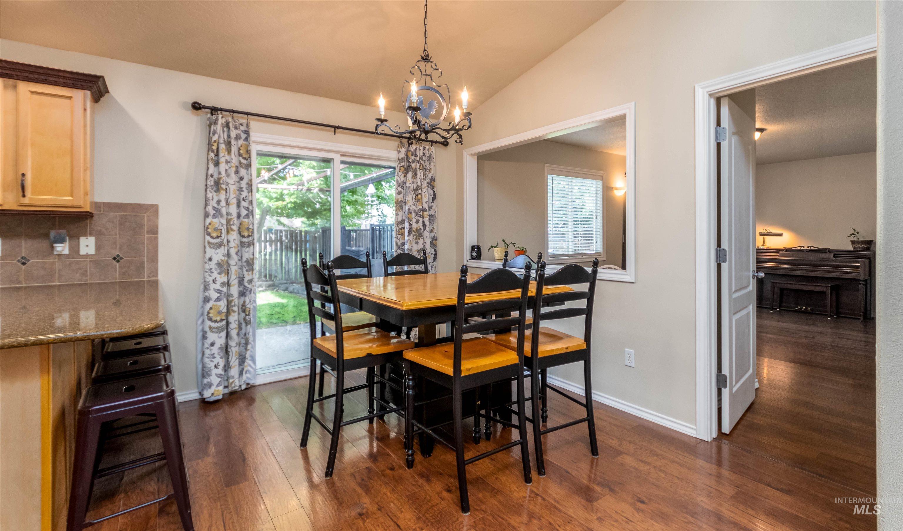 485 N Nebula Property Photo 8