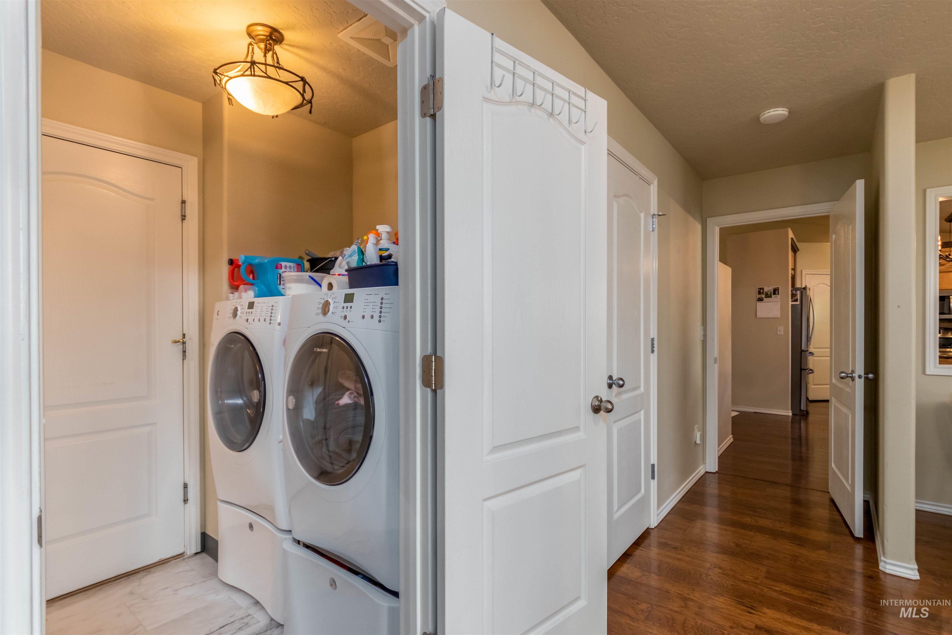 485 N Nebula Property Photo 13
