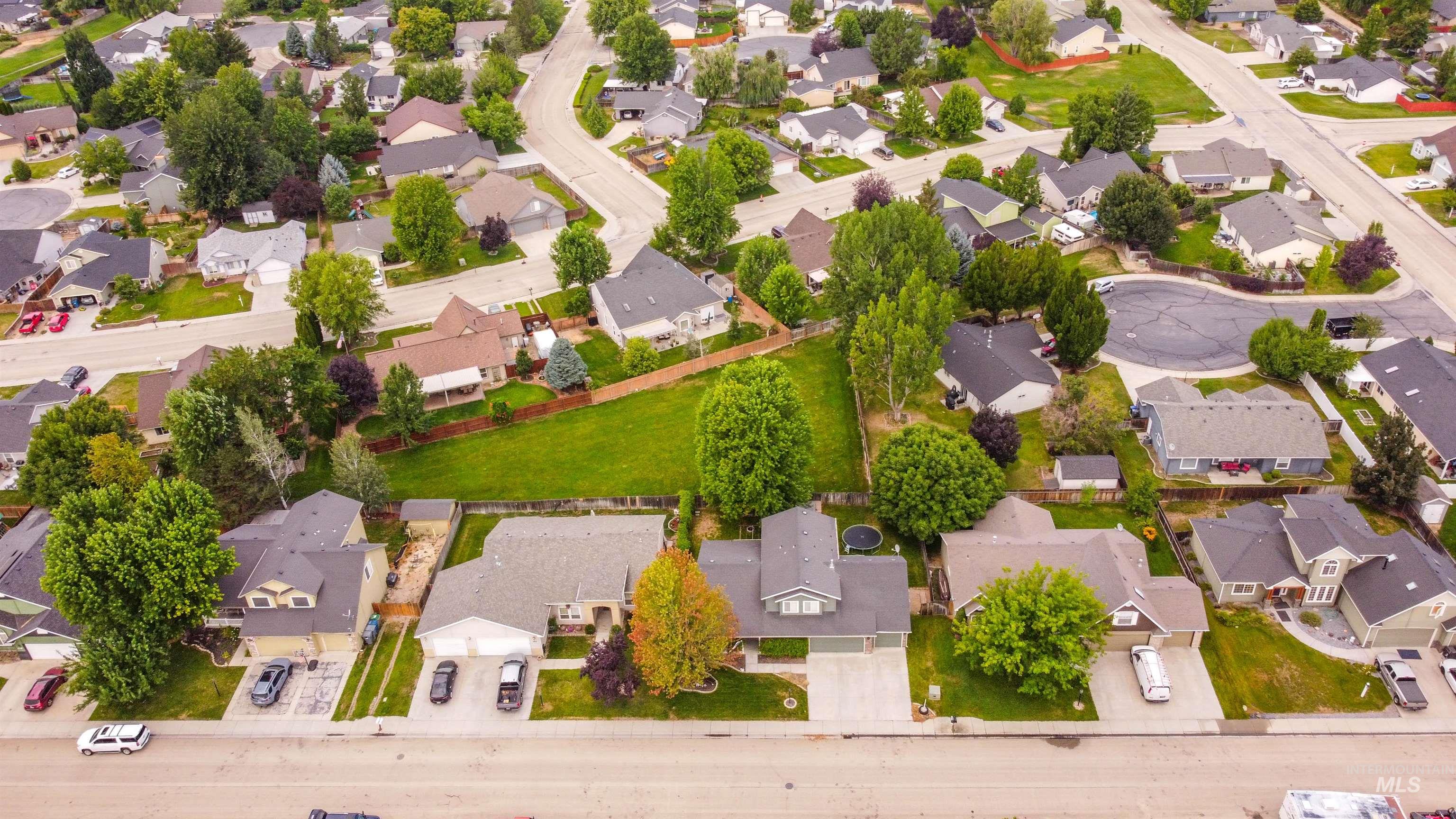 485 N Nebula Property Photo 47