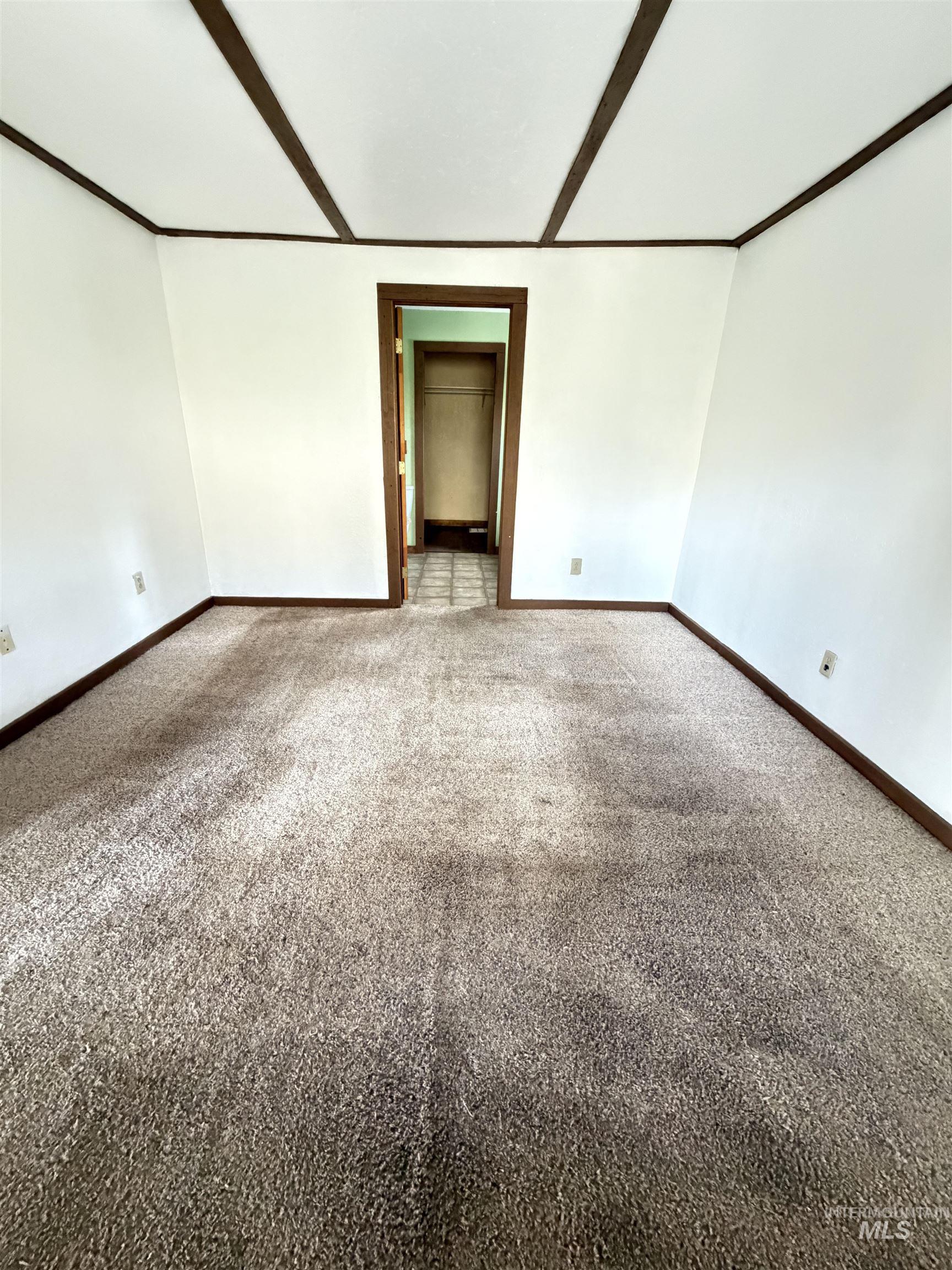 131 Skyline Loop Rd Property Photo 18