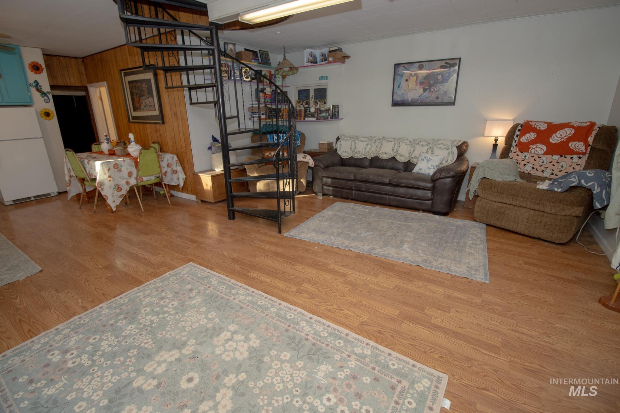 209 Canal St Property Photo 5
