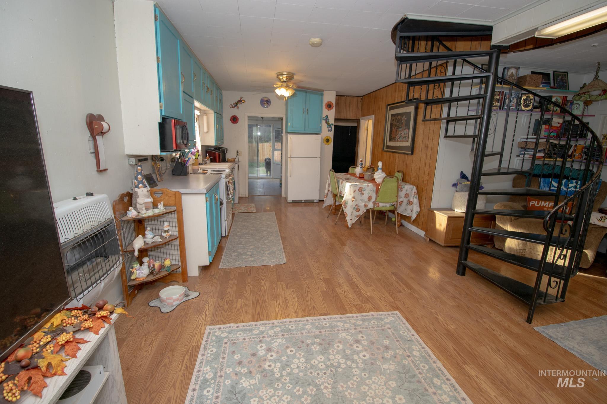 209 Canal St Property Photo 6