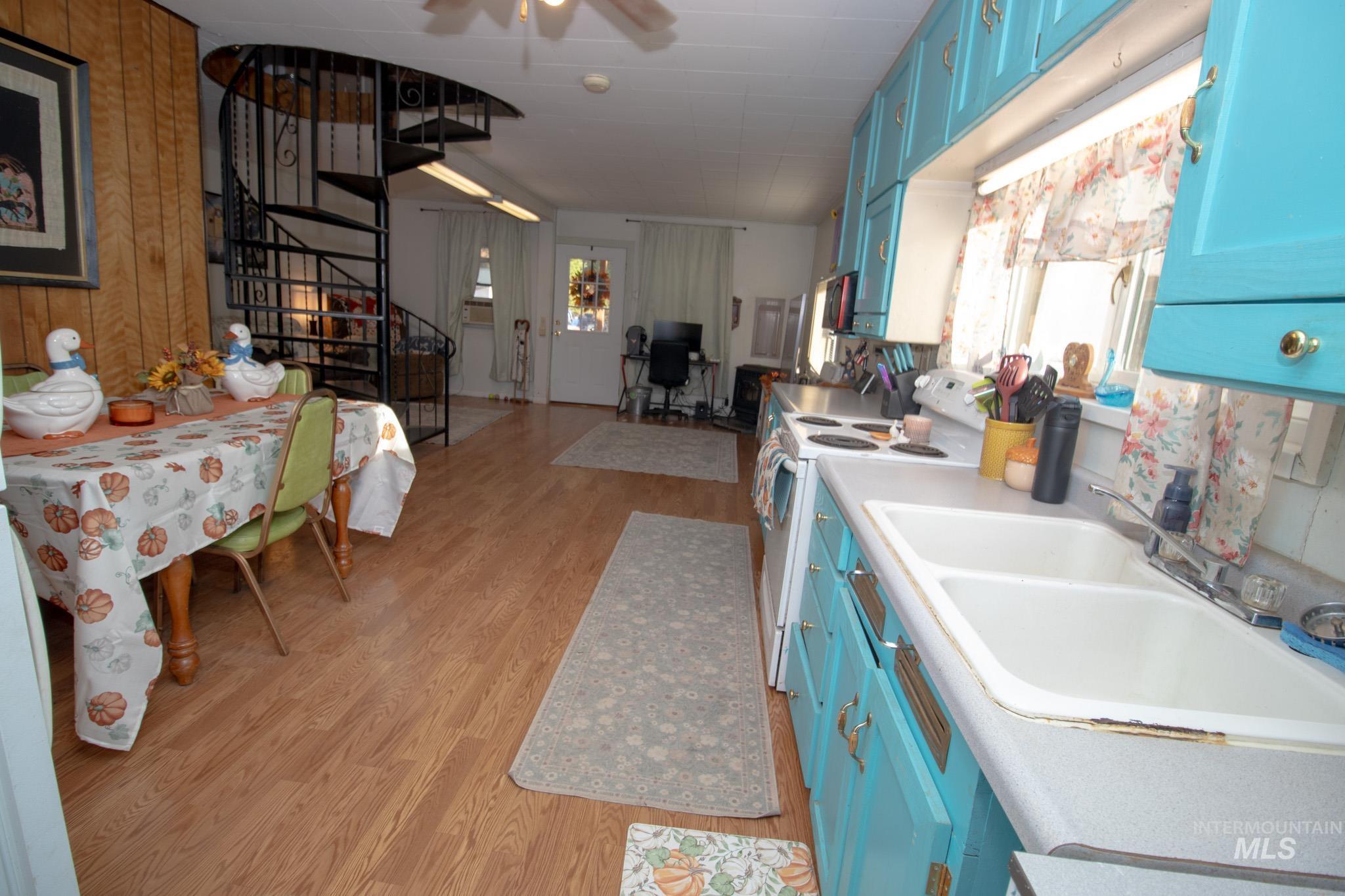 209 Canal St Property Photo 10