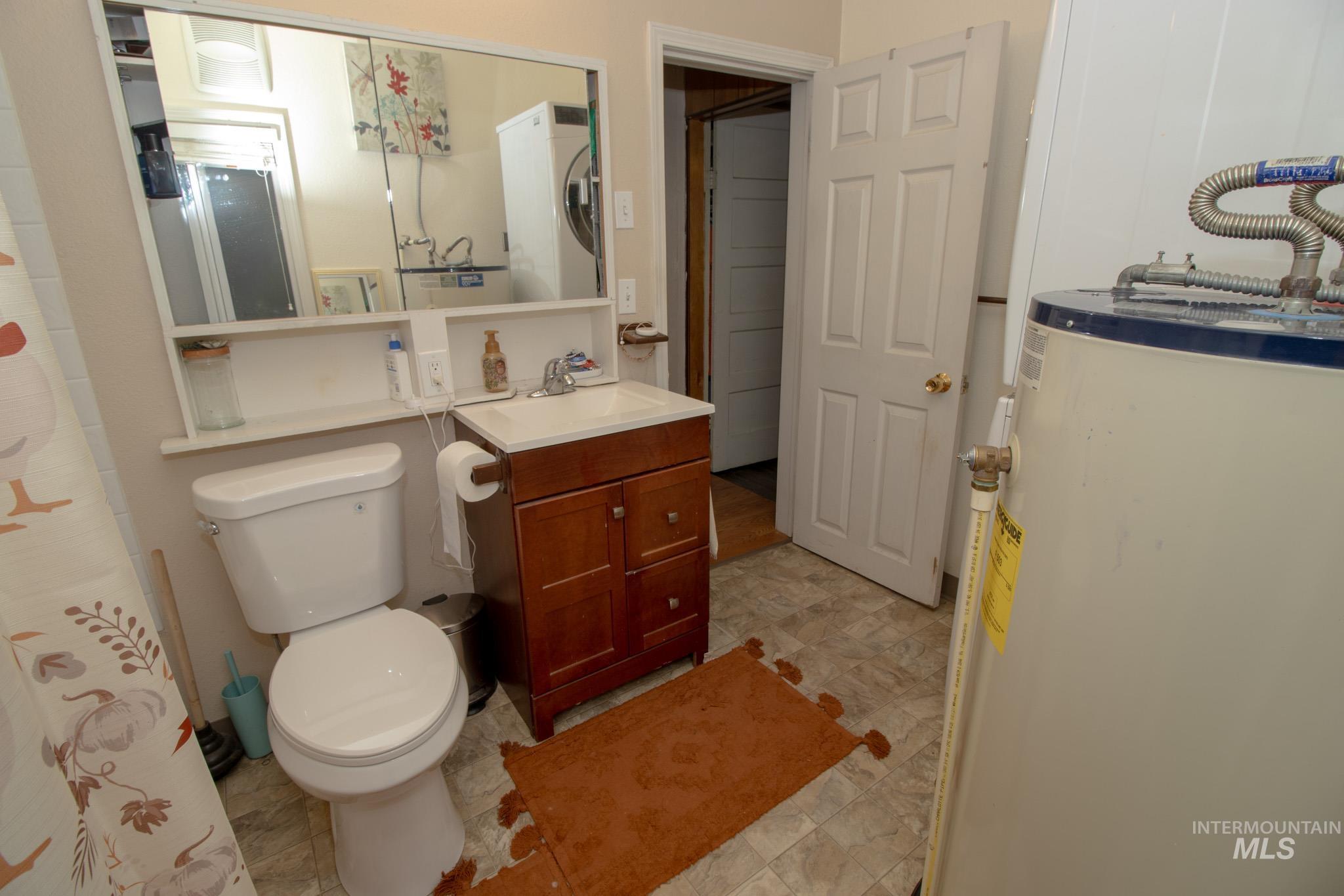 209 Canal St Property Photo 18