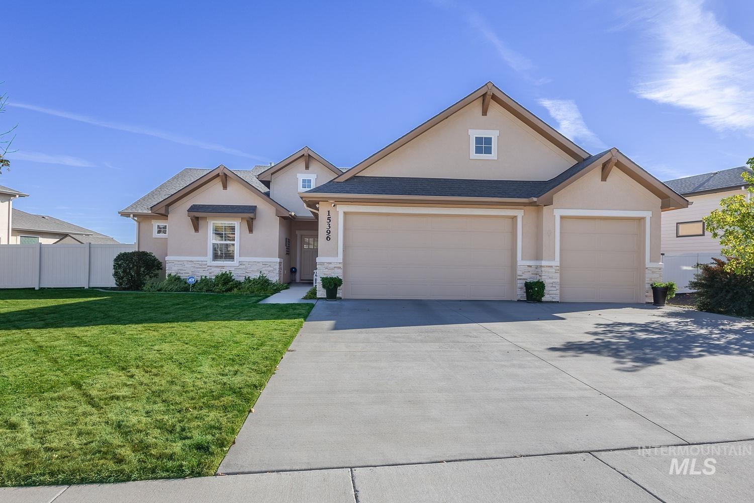 15396 Flora Springs Property Photo 2