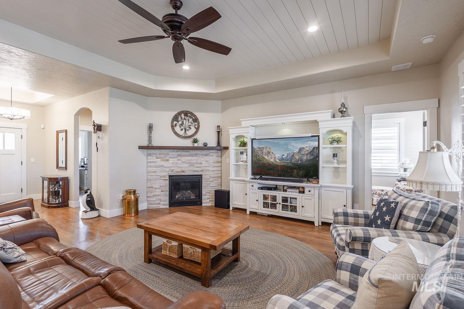 15396 Flora Springs Property Photo 10