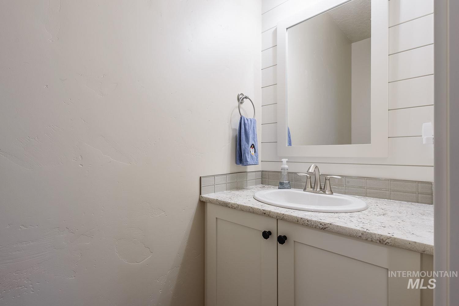 15396 Flora Springs Property Photo 25