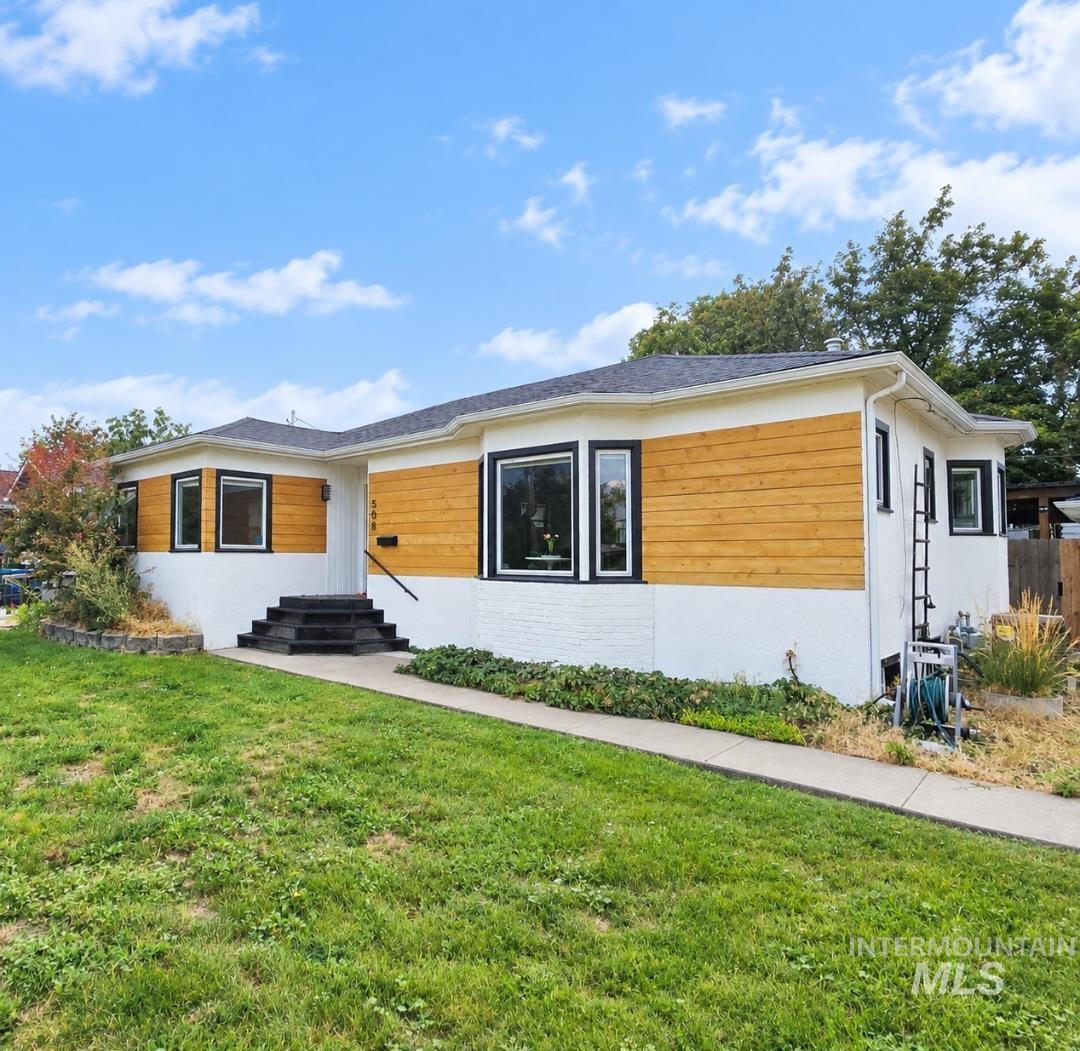 508 E Ash St.