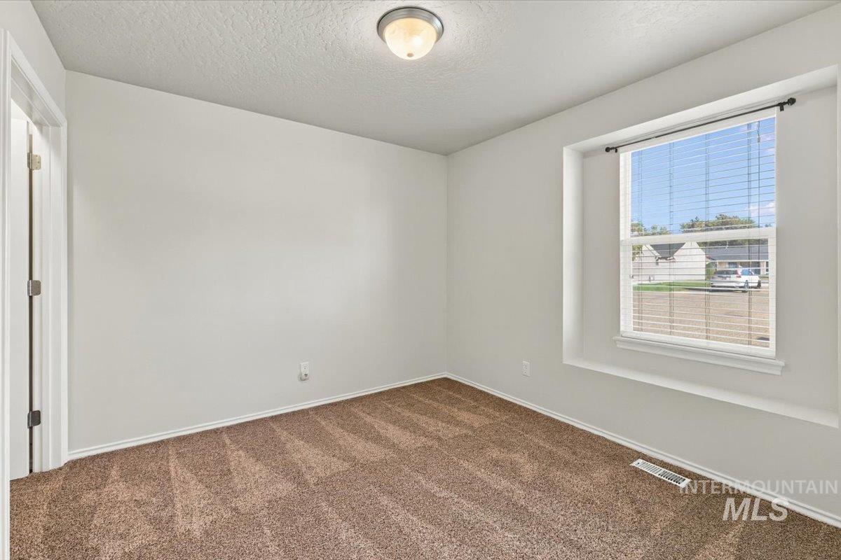 2114 Alder Dr Property Photo 18