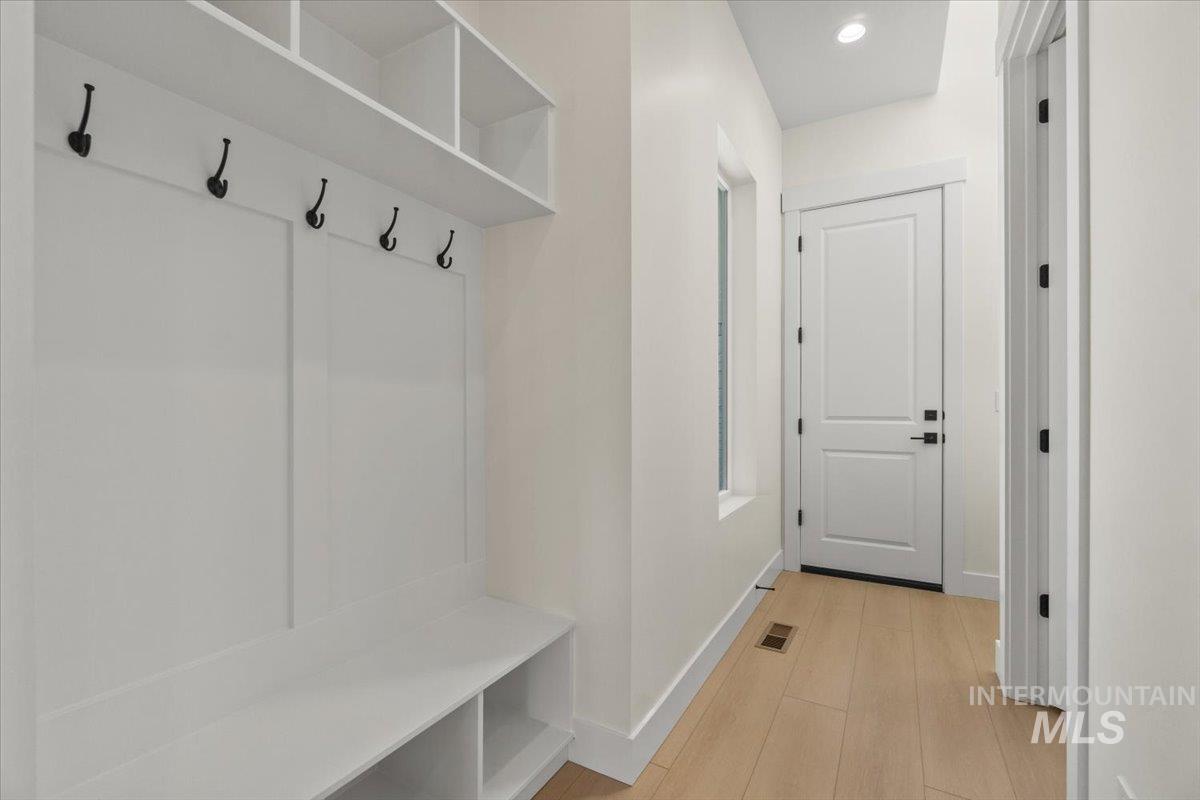 11126 S Corballis Ln. Property Photo 29