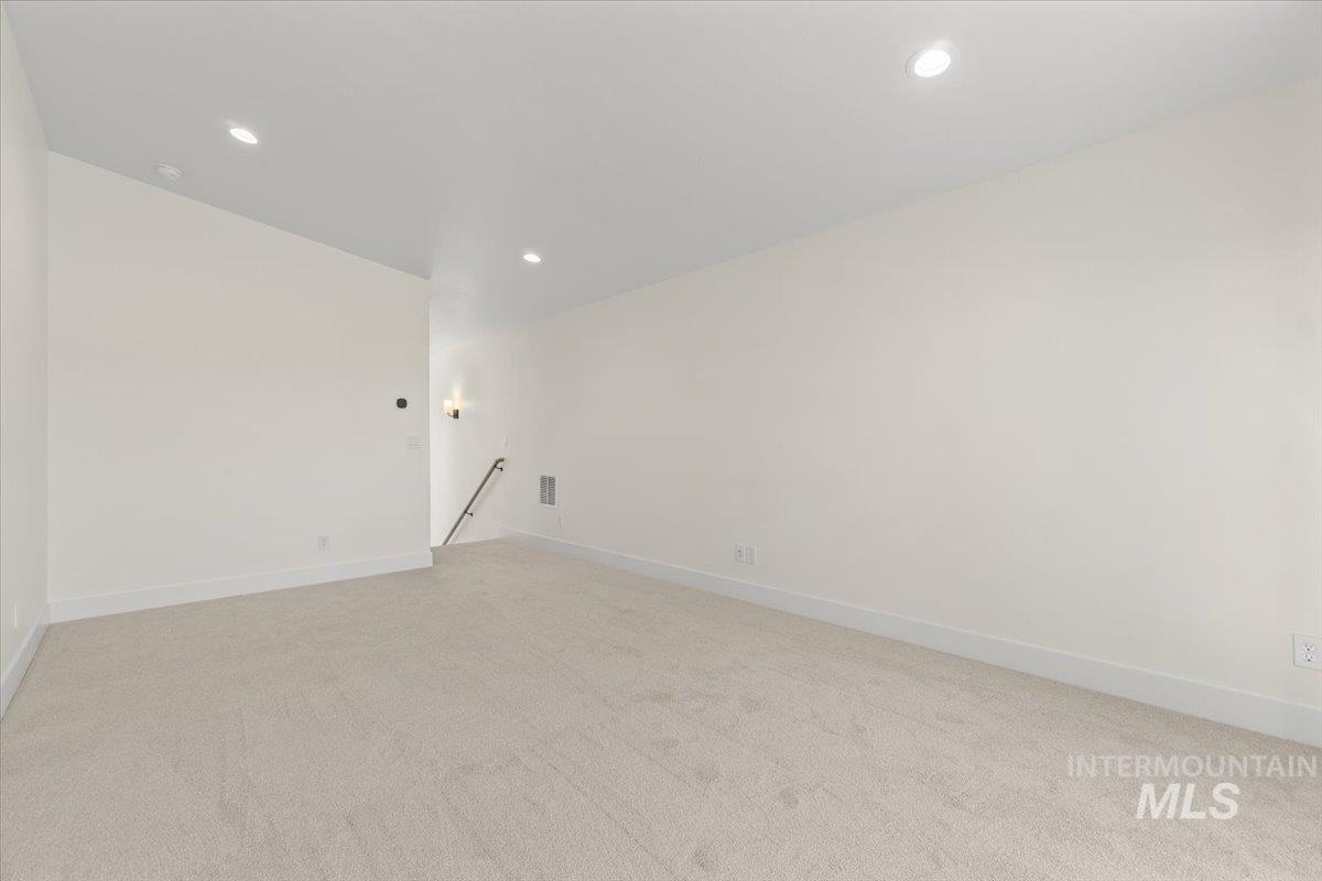 11126 S Corballis Ln. Property Photo 32