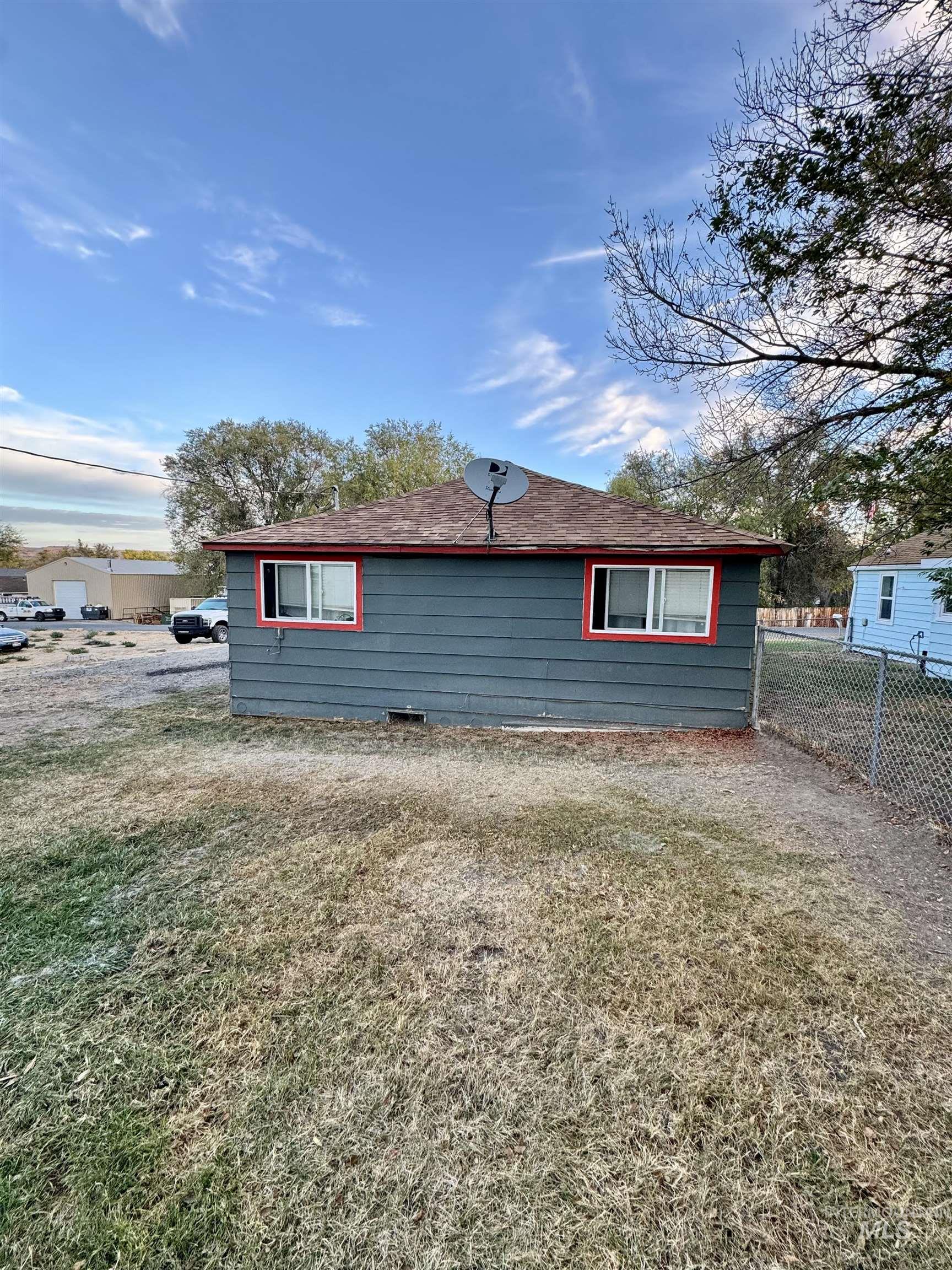 150 E Reed Property Photo 15