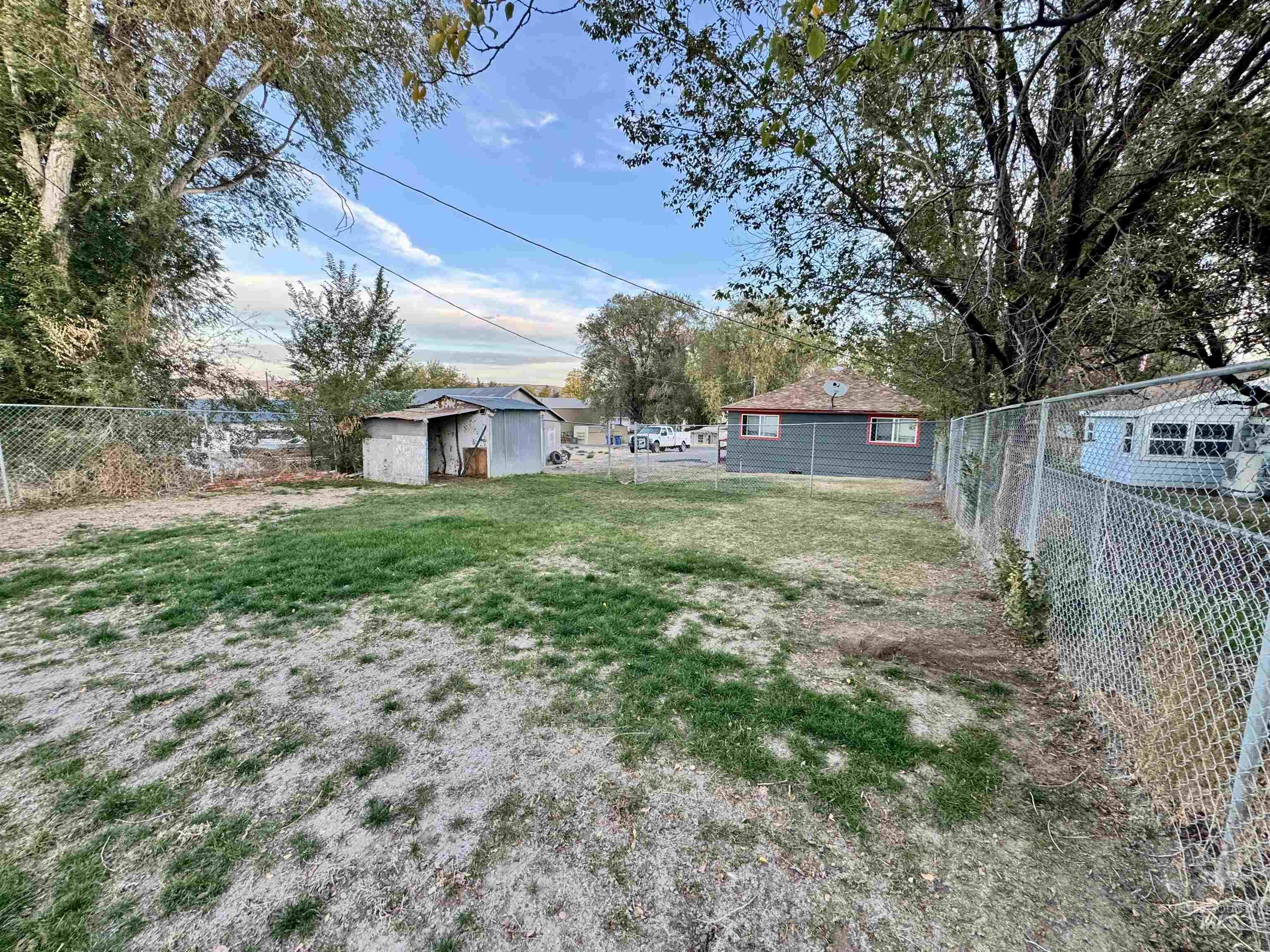 150 E Reed Property Photo 17