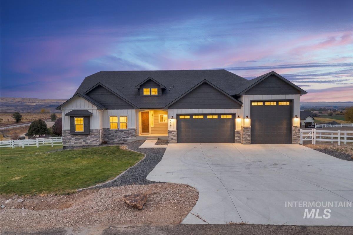 17301 Maple River Court Property Photo 1