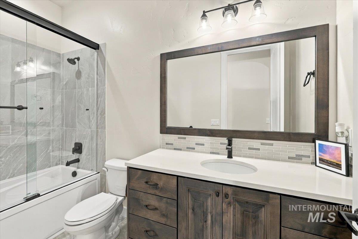 17301 Maple River Court Property Photo 21