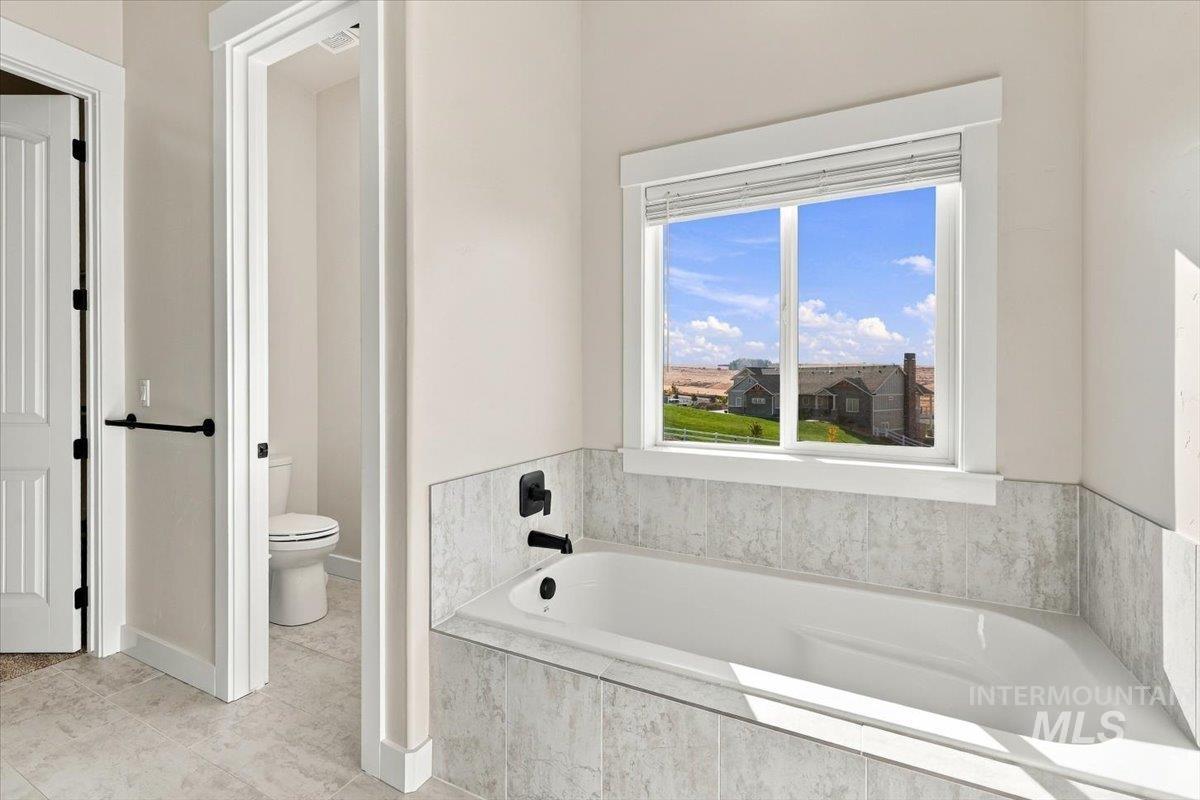 17301 Maple River Court Property Photo 23