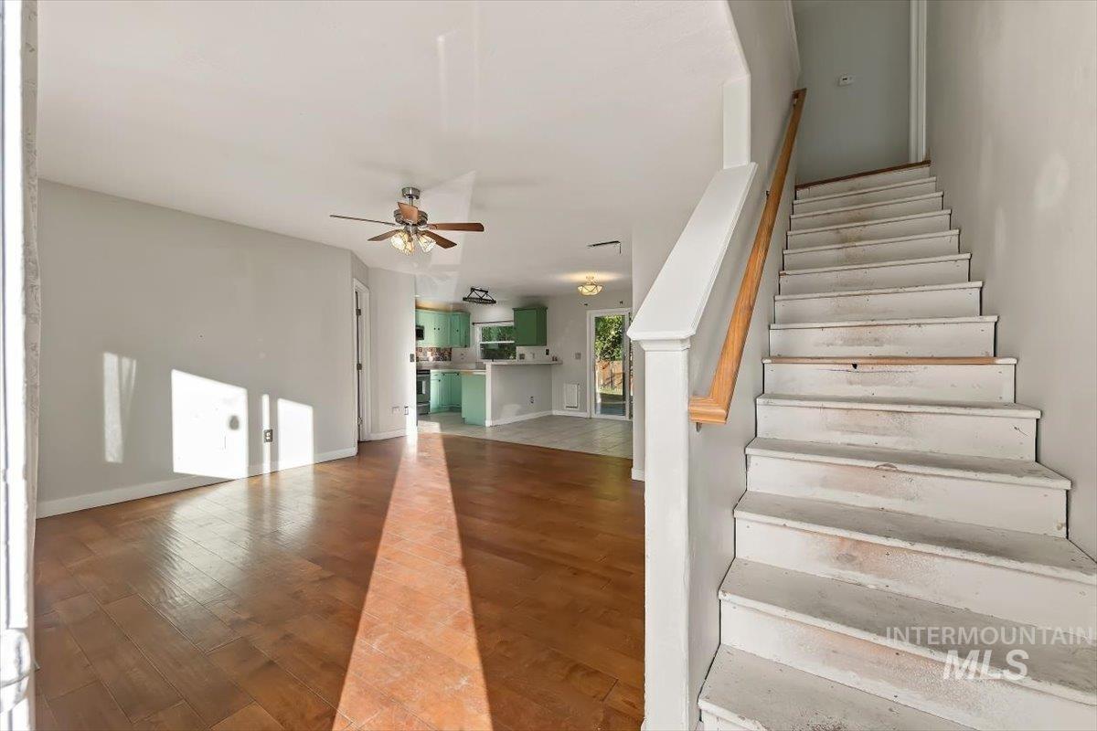 527 N Copper River Dr Property Photo 2