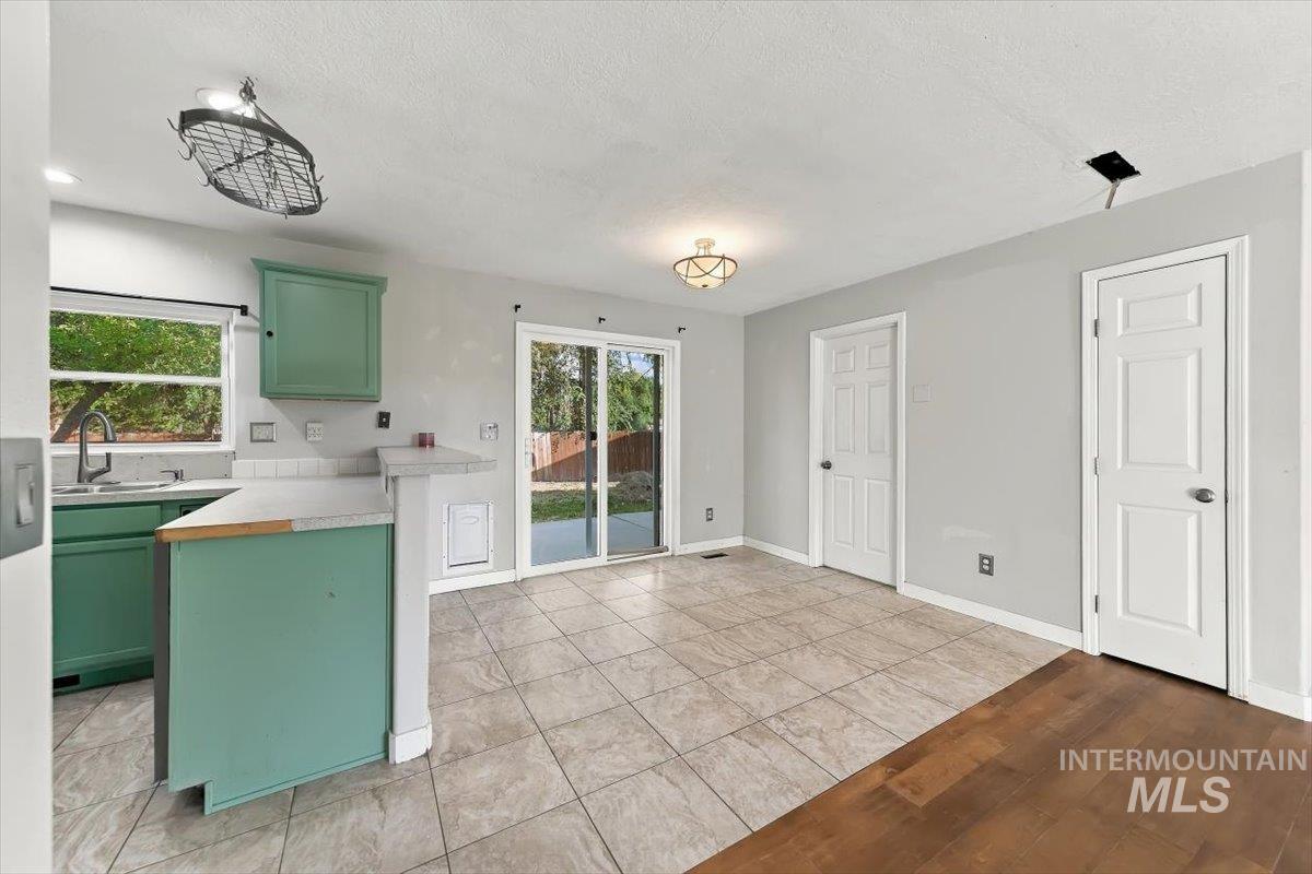 527 N Copper River Dr Property Photo 8