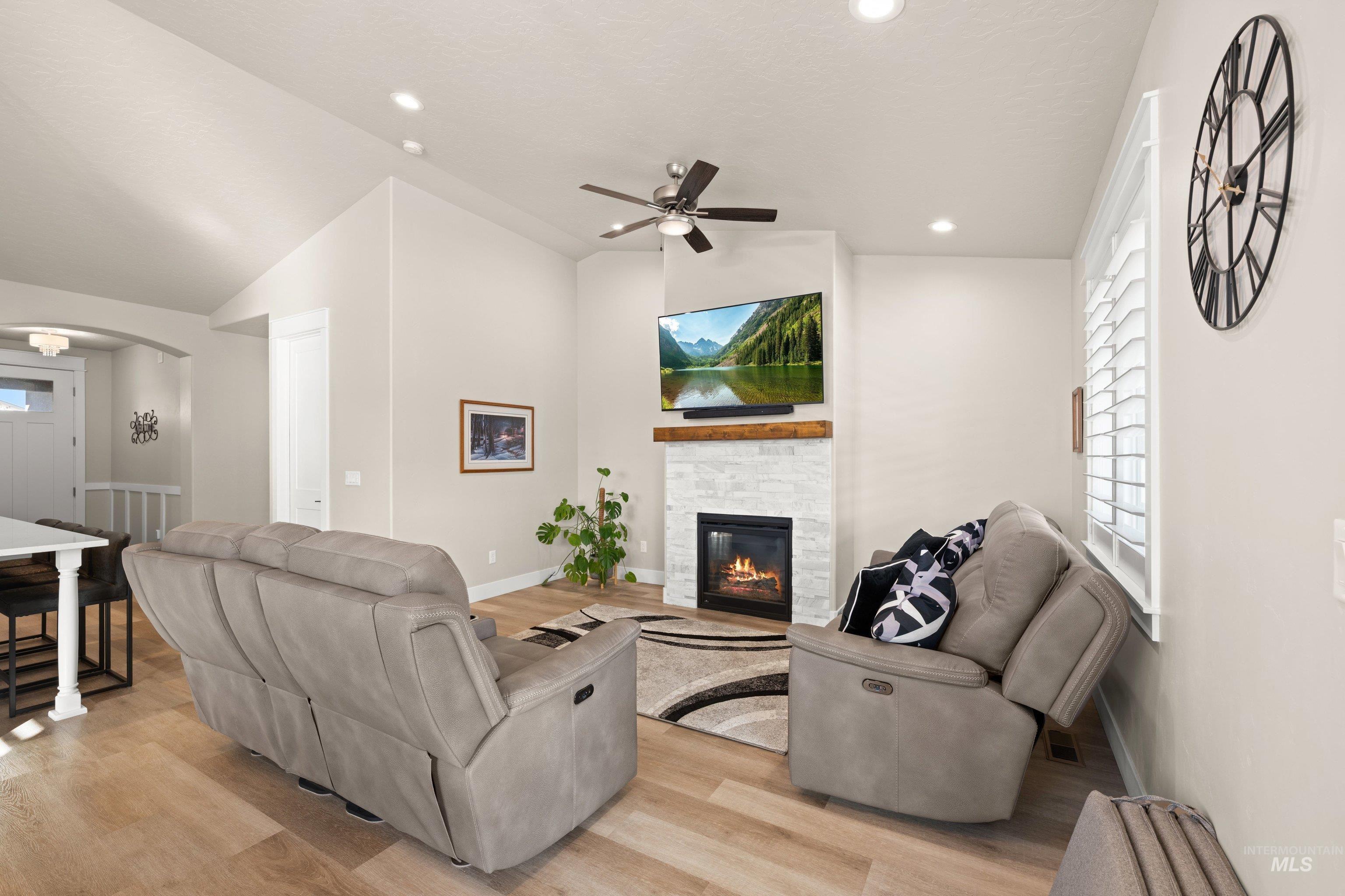 865 Rambling Rose Avenue Property Photo 22