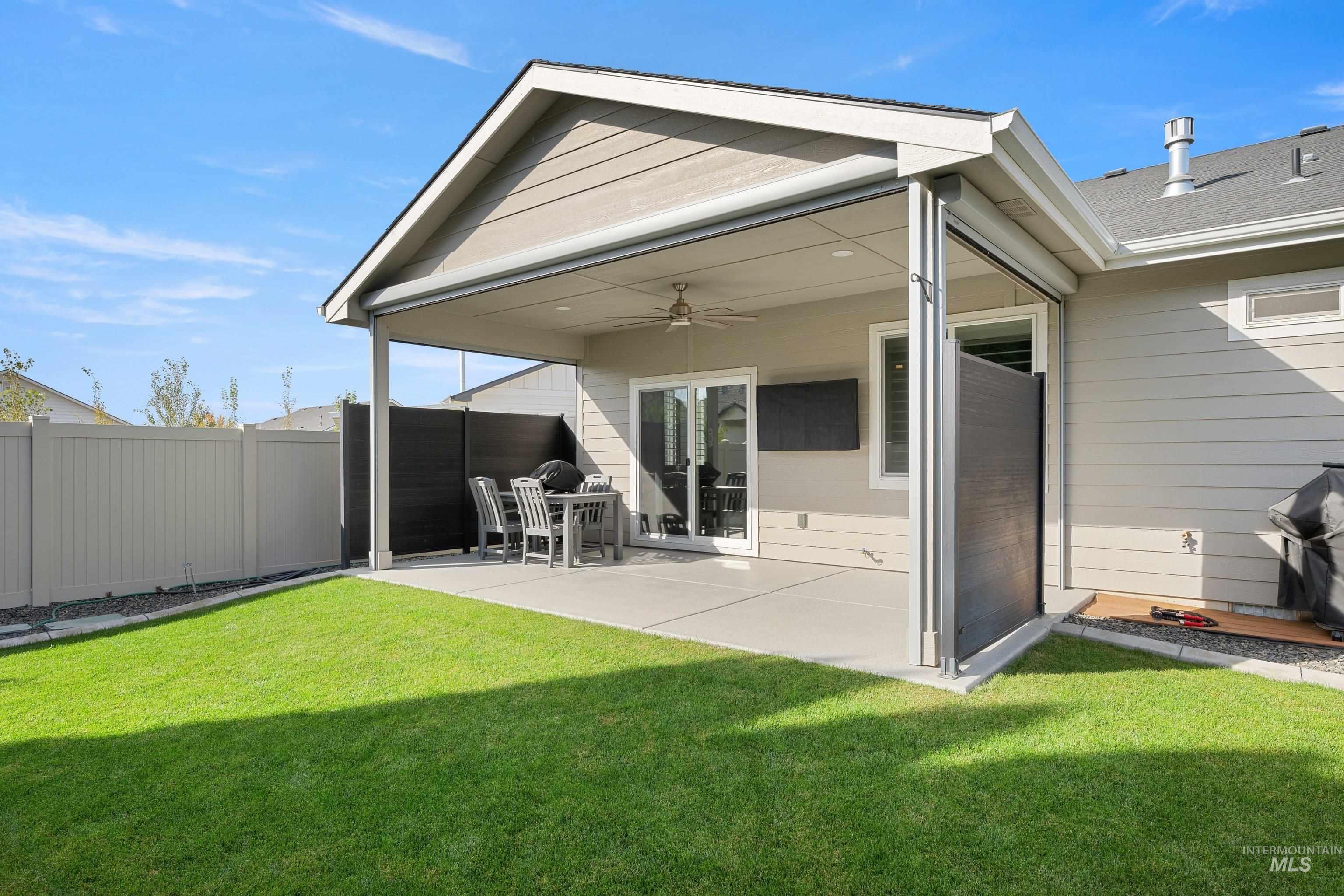 865 Rambling Rose Avenue Property Photo 36