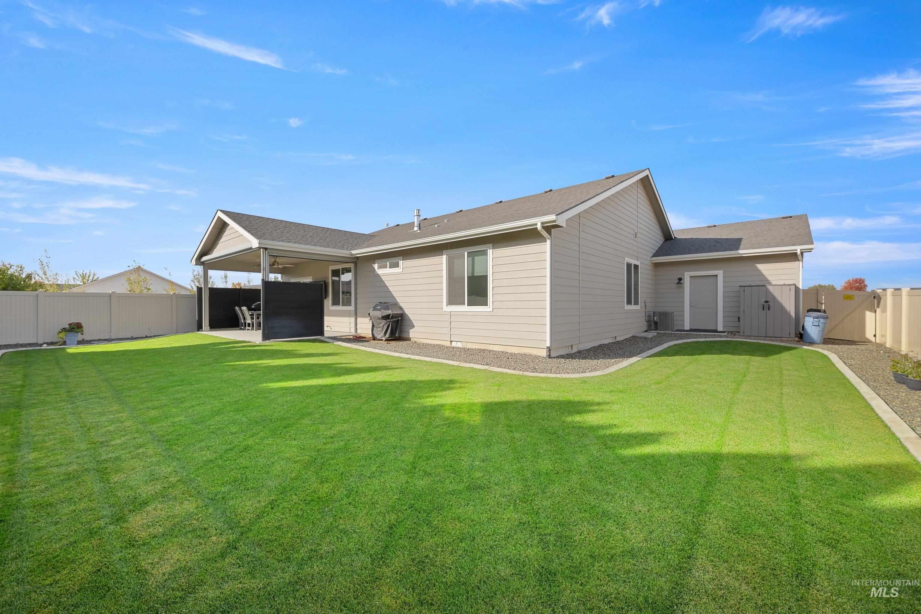 865 Rambling Rose Avenue Property Photo 39