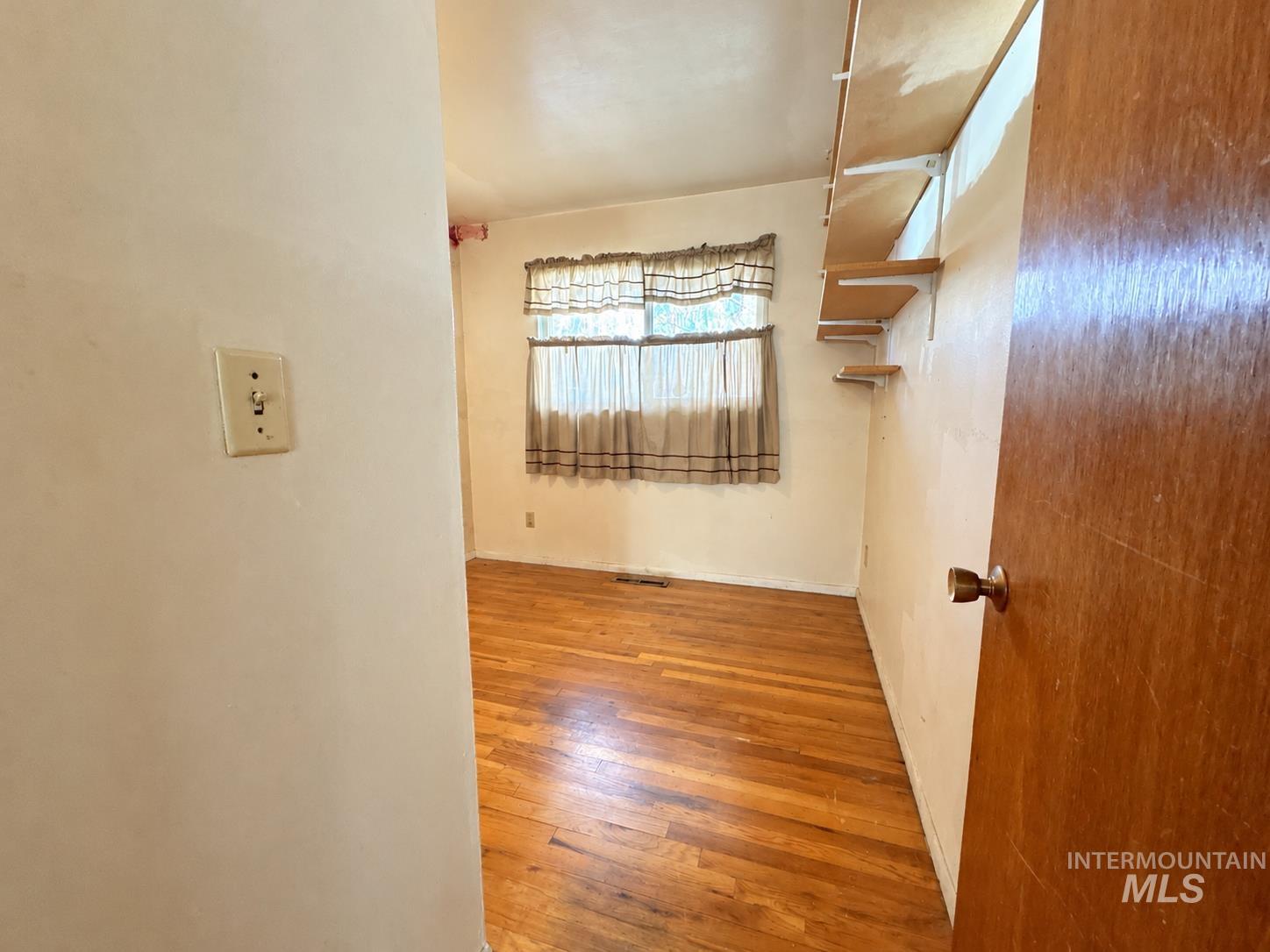 835 S 13th E Property Photo 20
