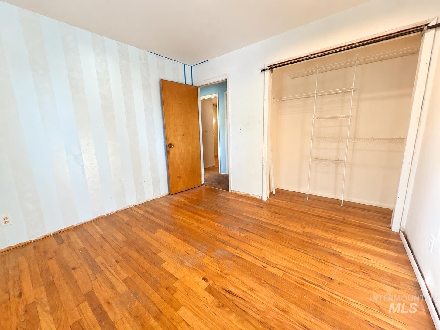 835 S 13th E Property Photo 24