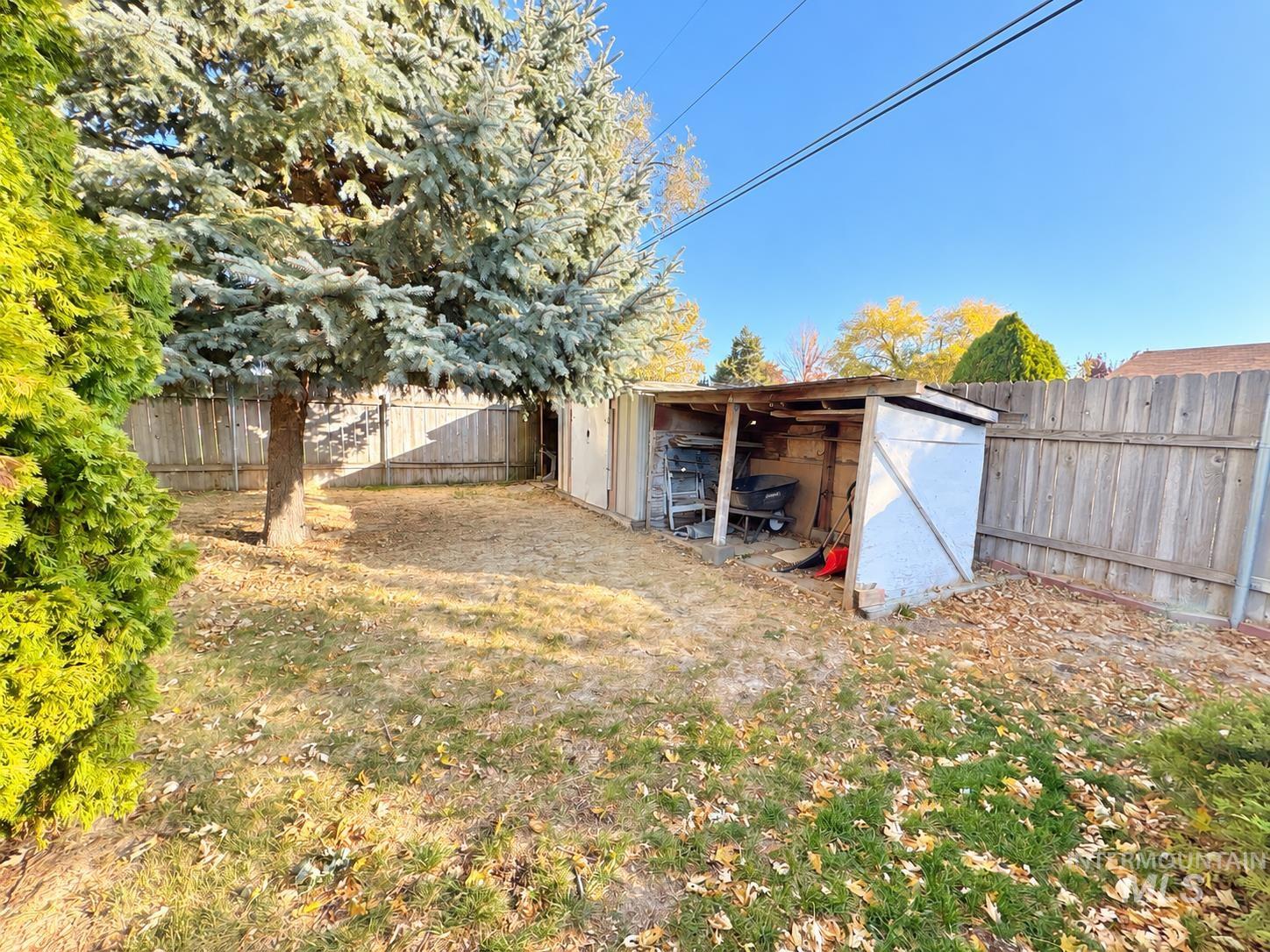 835 S 13th E Property Photo 33
