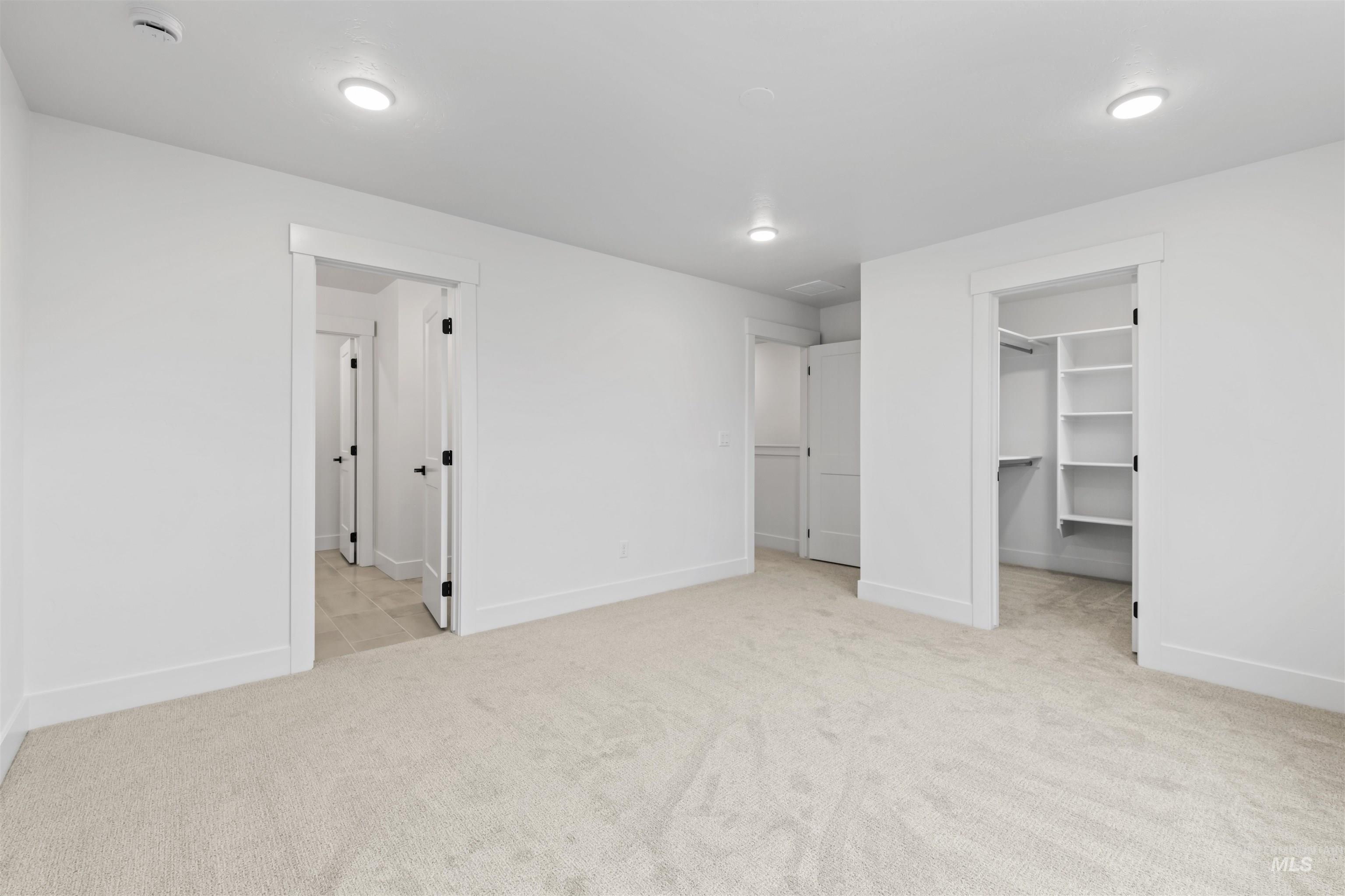 2106 Deep Purple Property Photo 23