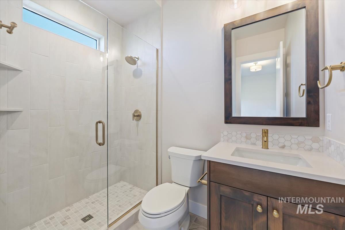 6938 W Cavendale St. Property Photo 32