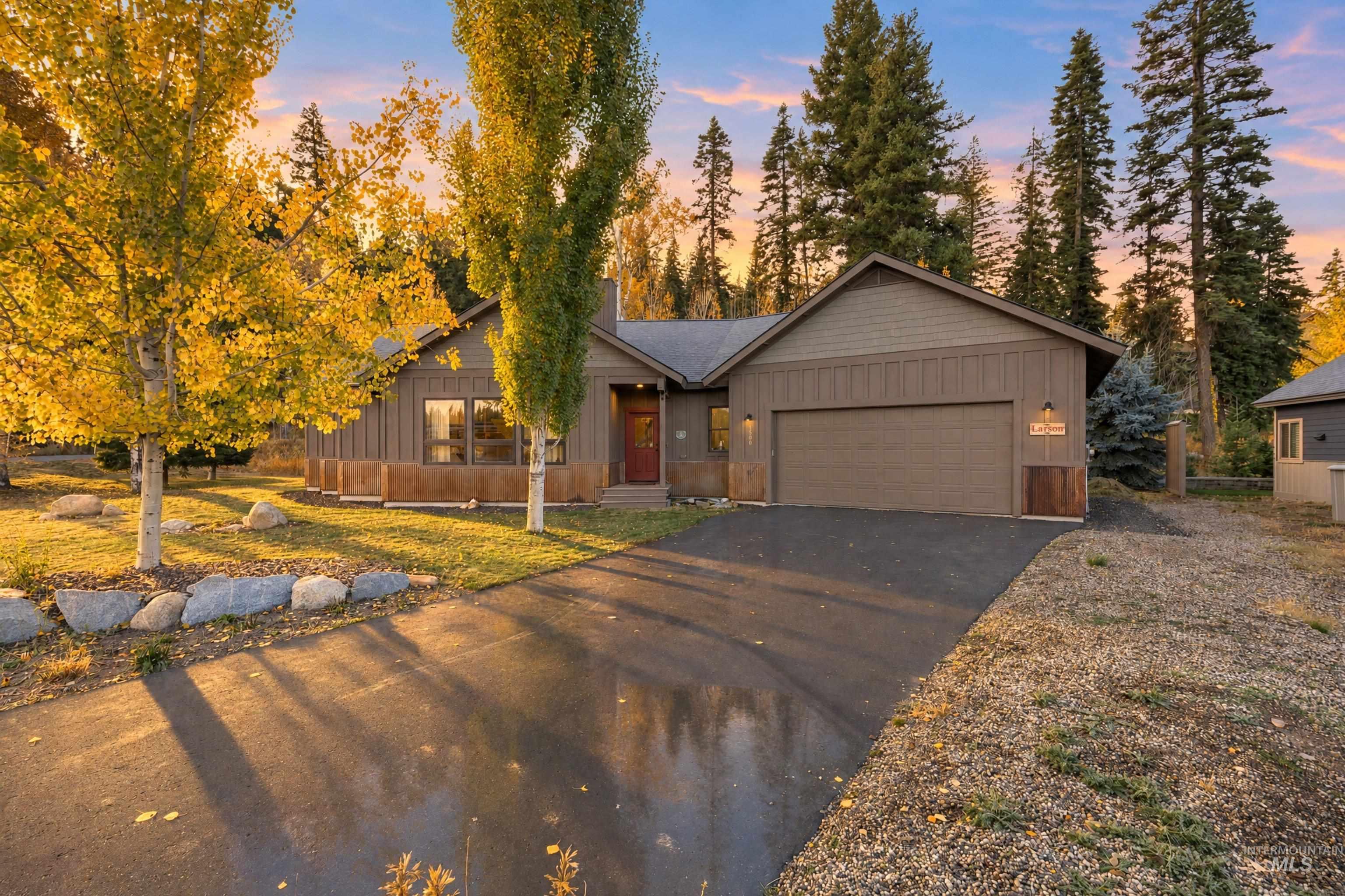 1500 Dragonfly Loop Property Photo 1
