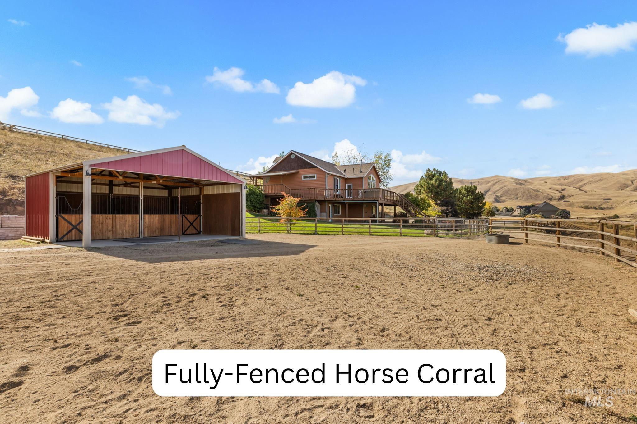 24 Horseshu Vue Cir Property Photo 8