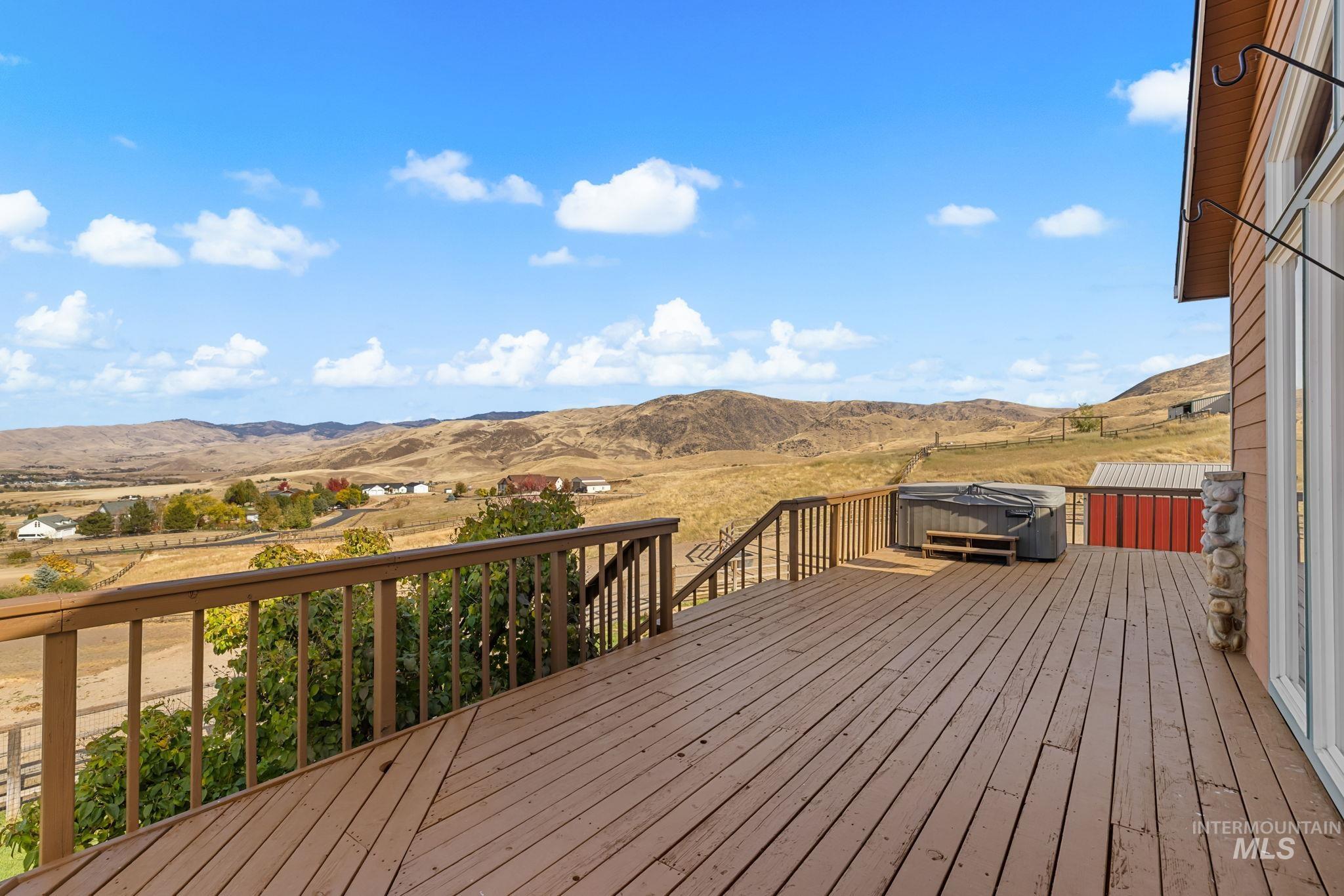 24 Horseshu Vue Cir Property Photo 40