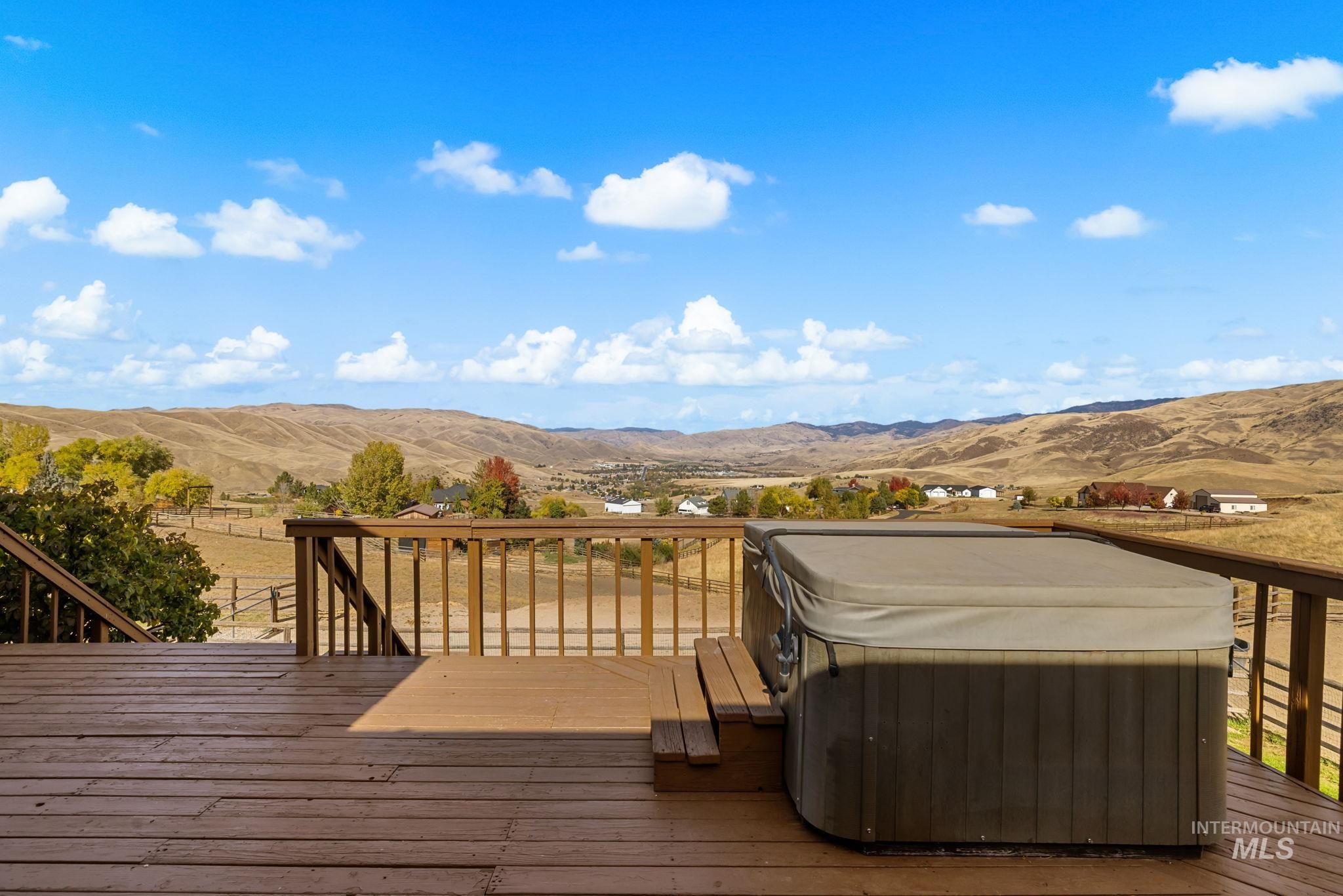 24 Horseshu Vue Cir Property Photo 41