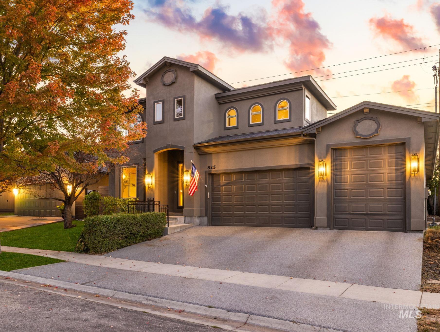 825 E Rubicon Dr
