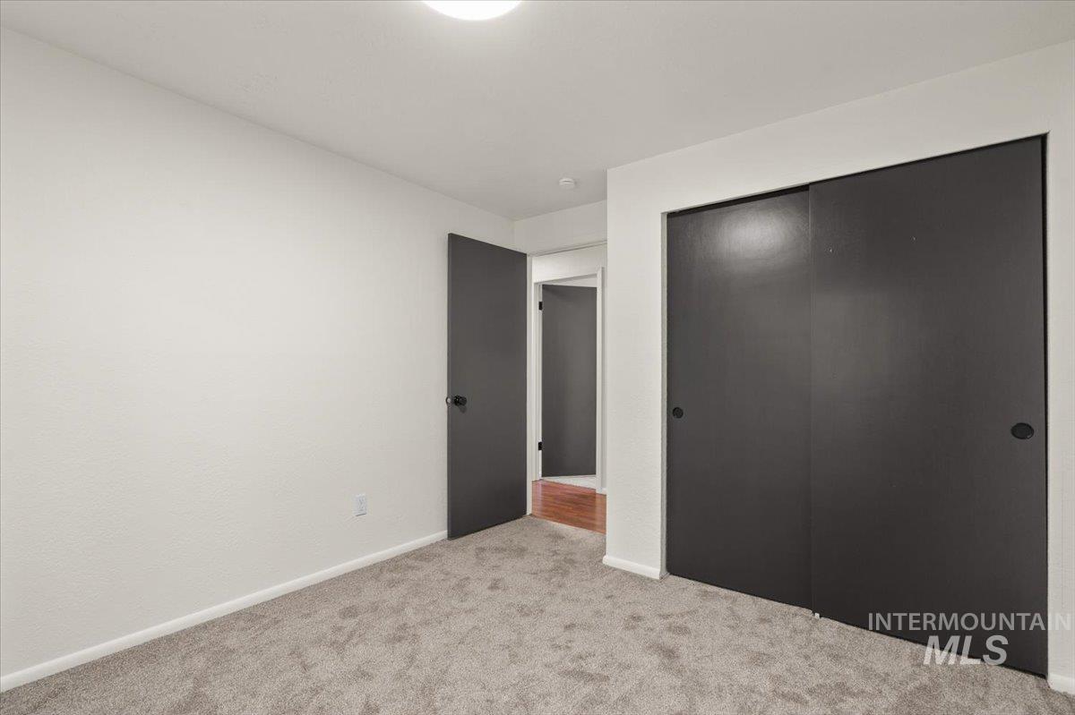 5750 N Garrett St Property Photo 22